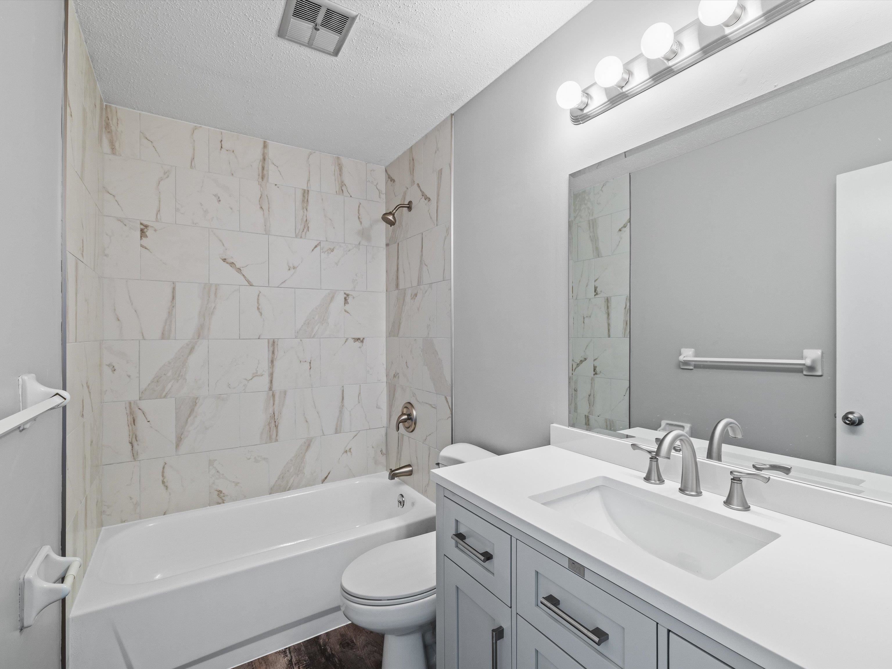 2428 Tamarack Road, Owensboro, Kentucky 42301, 3 Bedrooms Bedrooms, ,1 BathroomBathrooms,Single Family Residence,For Sale,Tamarack Road,91827