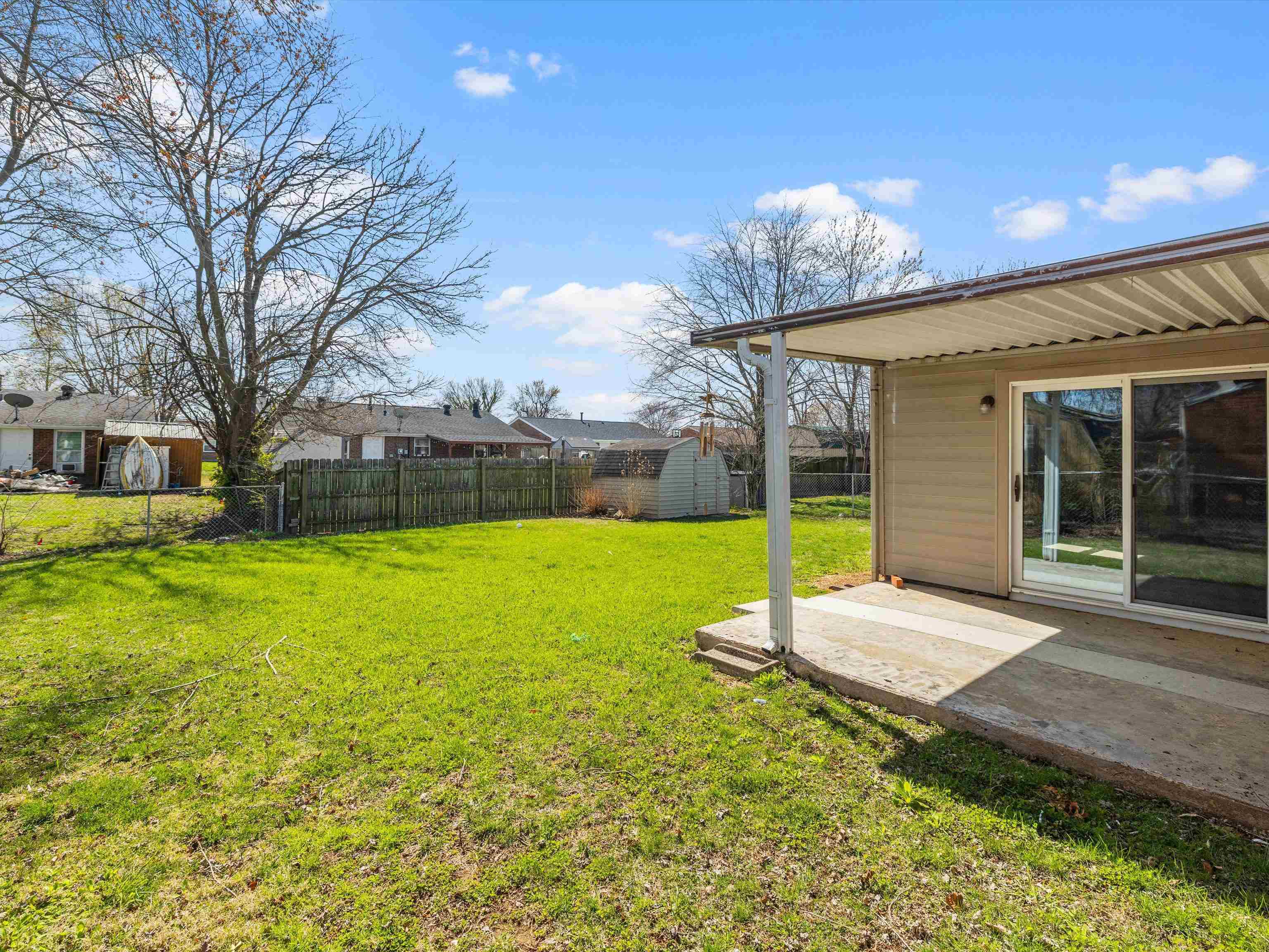 2428 Tamarack Road, Owensboro, Kentucky 42301, 3 Bedrooms Bedrooms, ,1 BathroomBathrooms,Single Family Residence,For Sale,Tamarack Road,91827