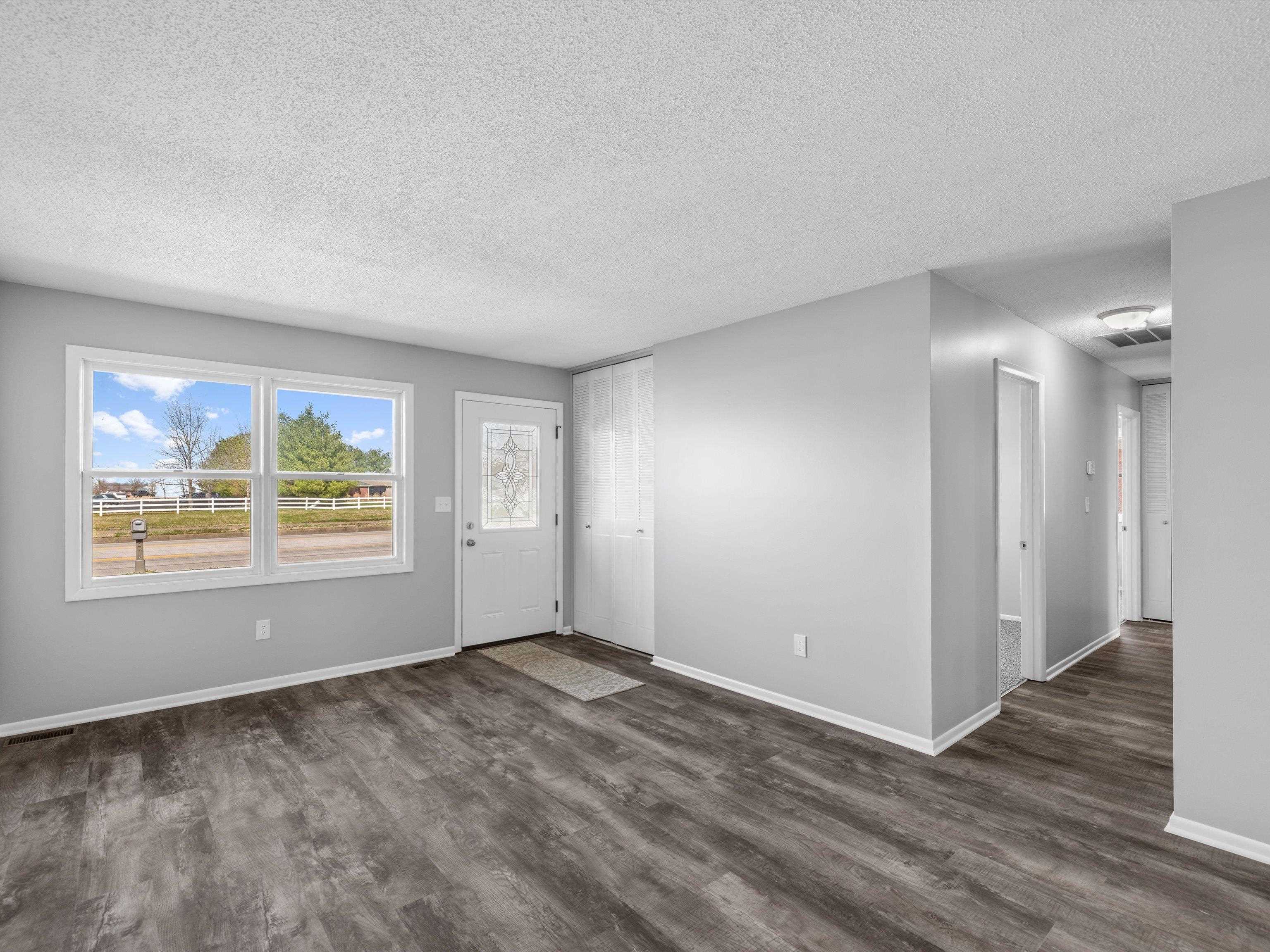 2428 Tamarack Road, Owensboro, Kentucky 42301, 3 Bedrooms Bedrooms, ,1 BathroomBathrooms,Single Family Residence,For Sale,Tamarack Road,91827