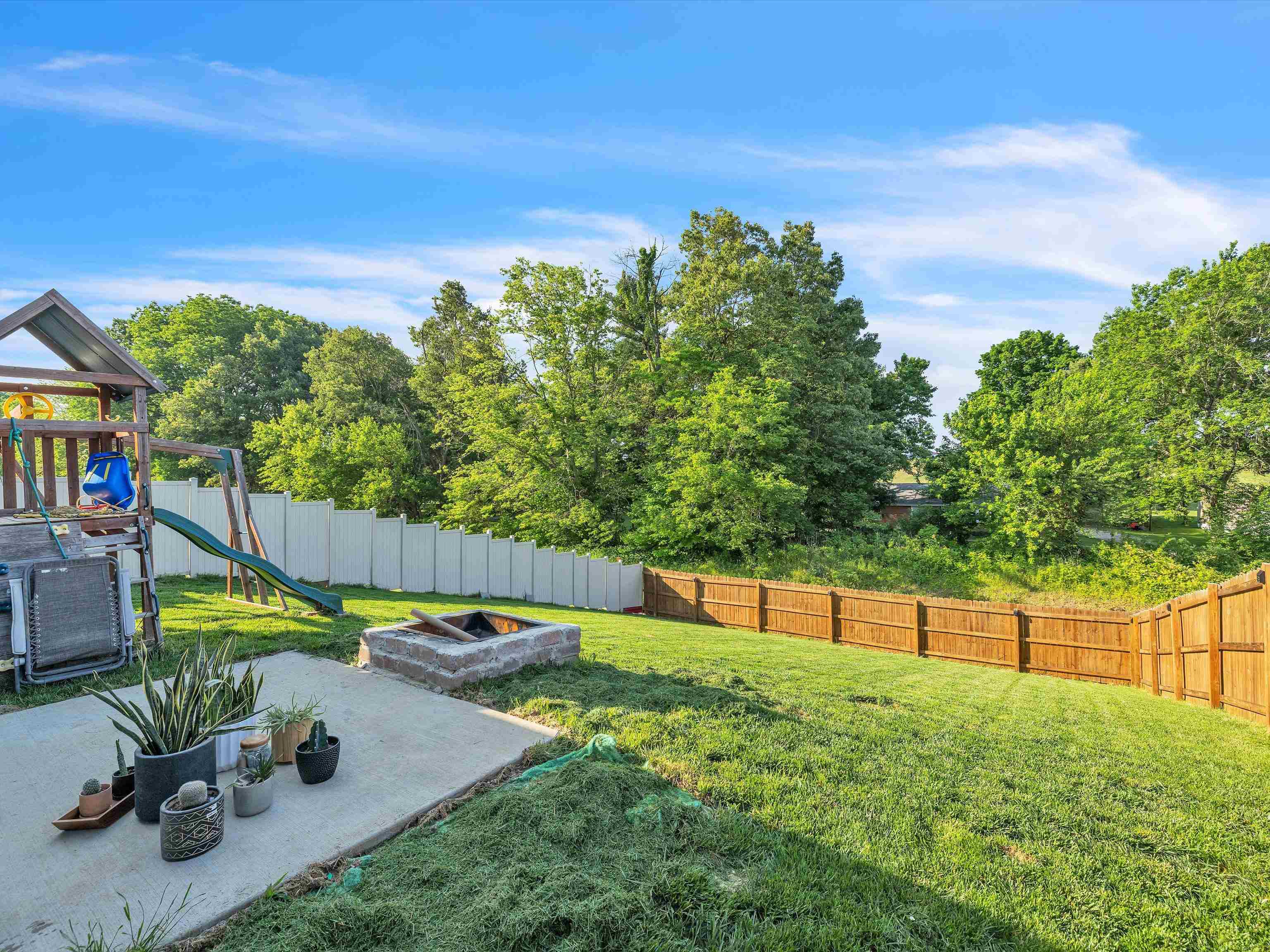 6549 Valley Brook Trace, Utica, Kentucky 42376, 3 Bedrooms Bedrooms, ,2 BathroomsBathrooms,Single Family Residence,For Sale,Valley Brook Trace,91833