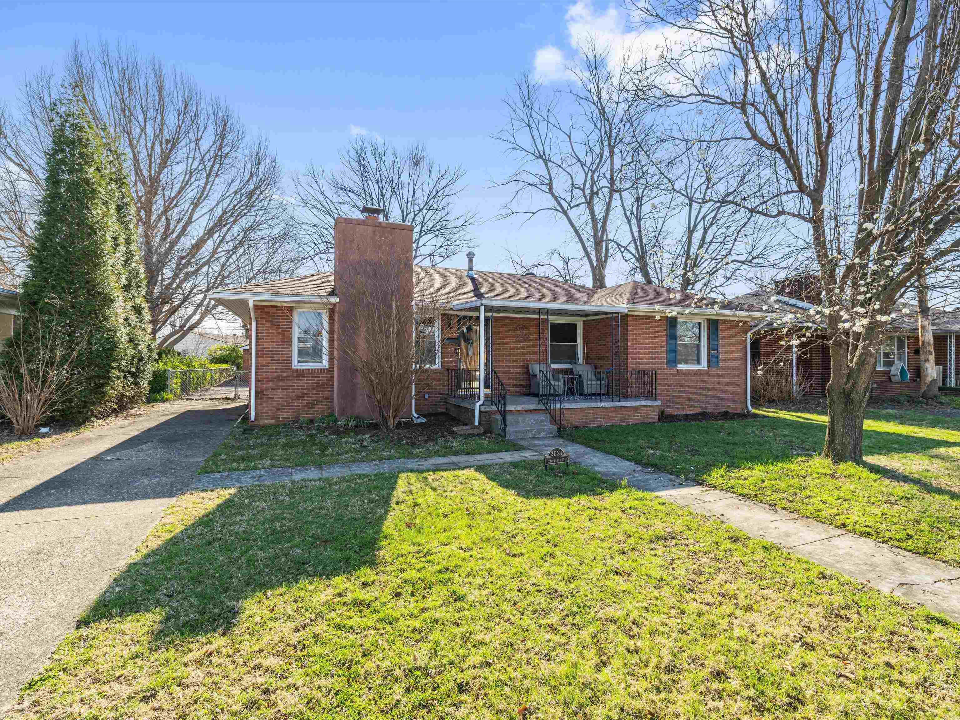 2521 Christie Place, Owensboro, Kentucky 42301, 3 Bedrooms Bedrooms, ,1 BathroomBathrooms,Single Family Residence,For Sale,Christie Place,91839