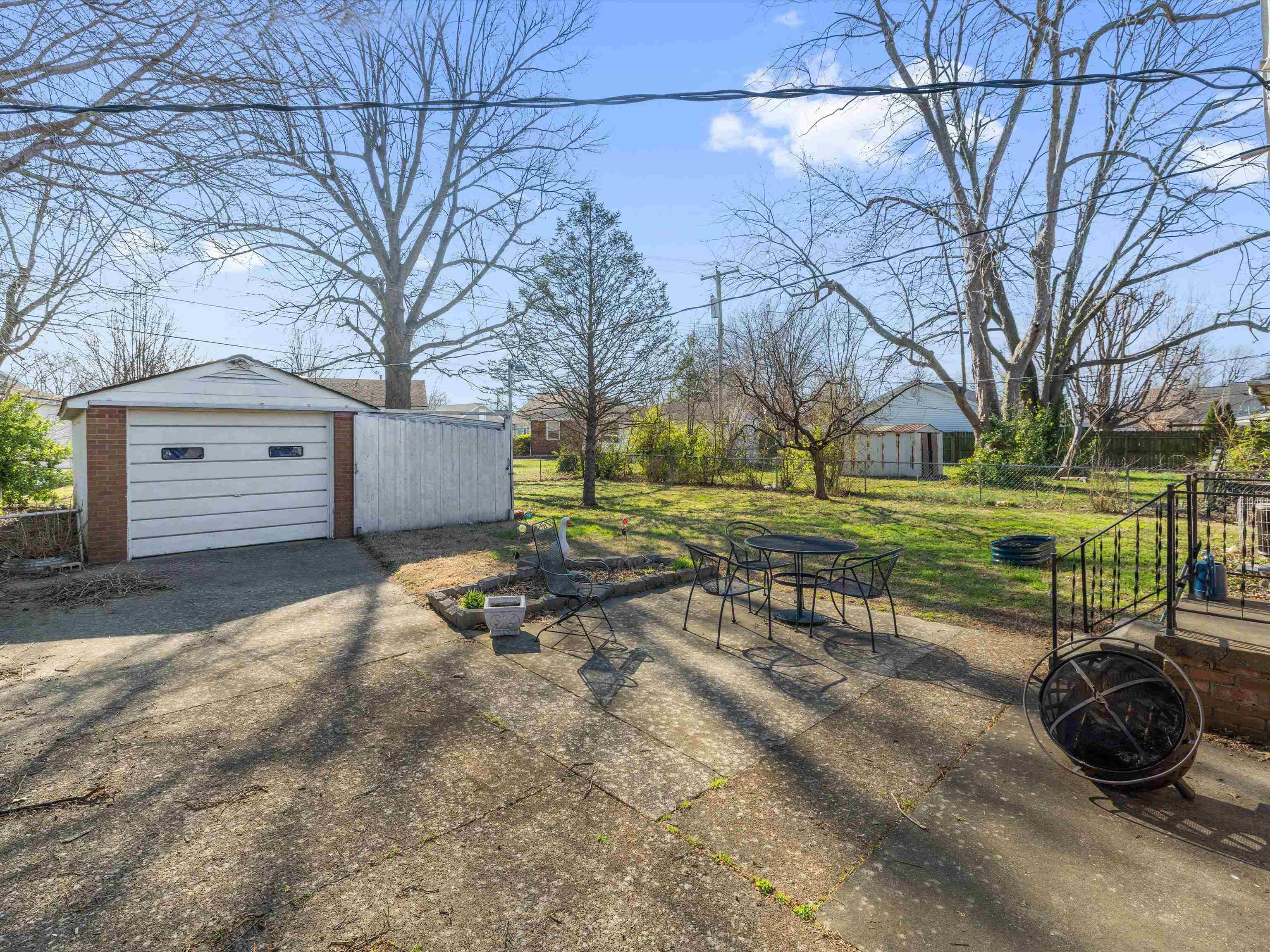 2521 Christie Place, Owensboro, Kentucky 42301, 3 Bedrooms Bedrooms, ,1 BathroomBathrooms,Single Family Residence,For Sale,Christie Place,91839