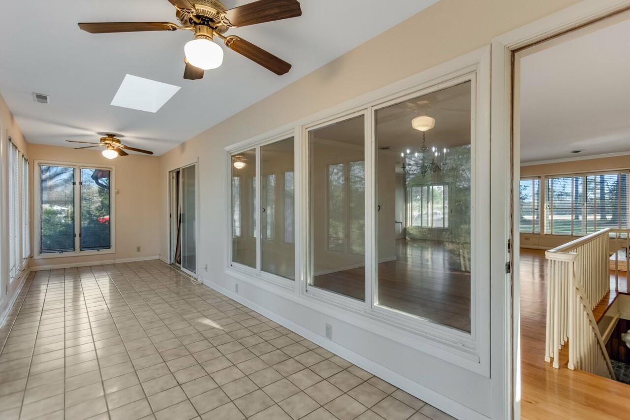 418 Cardinal Drive, Hopkinsville, Kentucky 42240, 4 Bedrooms Bedrooms, ,3 BathroomsBathrooms,Single Family Residence,For Sale,Cardinal Drive,91840