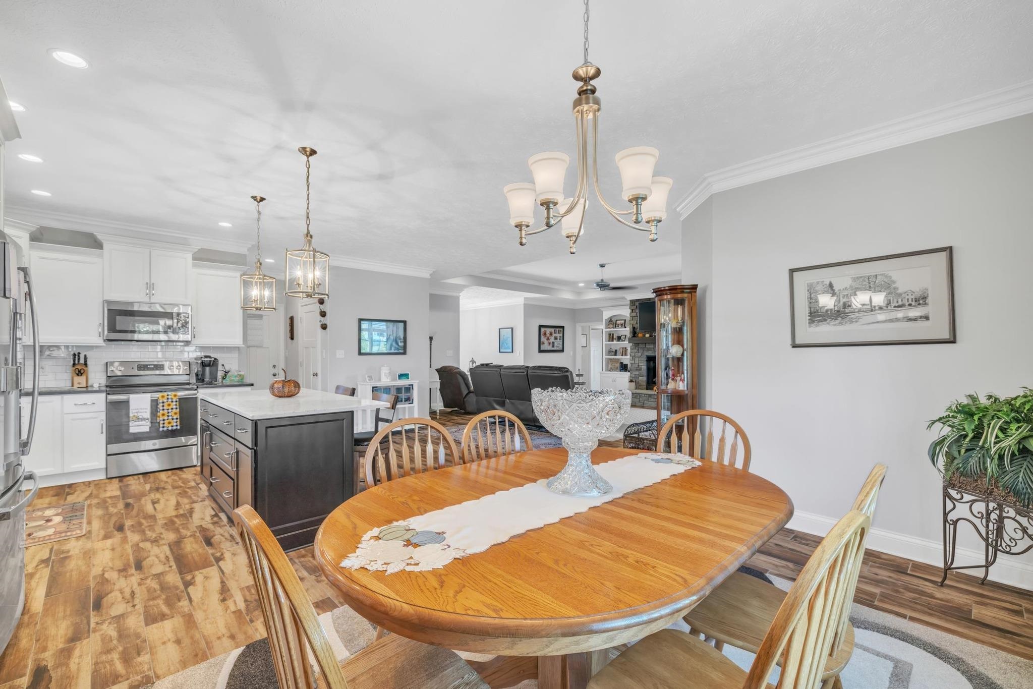 6356 Springwood Drive, Owensboro, Kentucky 42301, 3 Bedrooms Bedrooms, ,2 BathroomsBathrooms,Single Family Residence,For Sale,Springwood Drive,91848