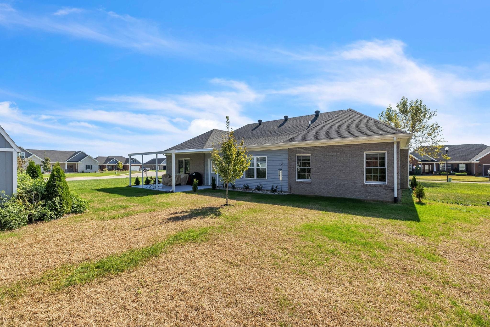 6356 Springwood Drive, Owensboro, Kentucky 42301, 3 Bedrooms Bedrooms, ,2 BathroomsBathrooms,Single Family Residence,For Sale,Springwood Drive,91848