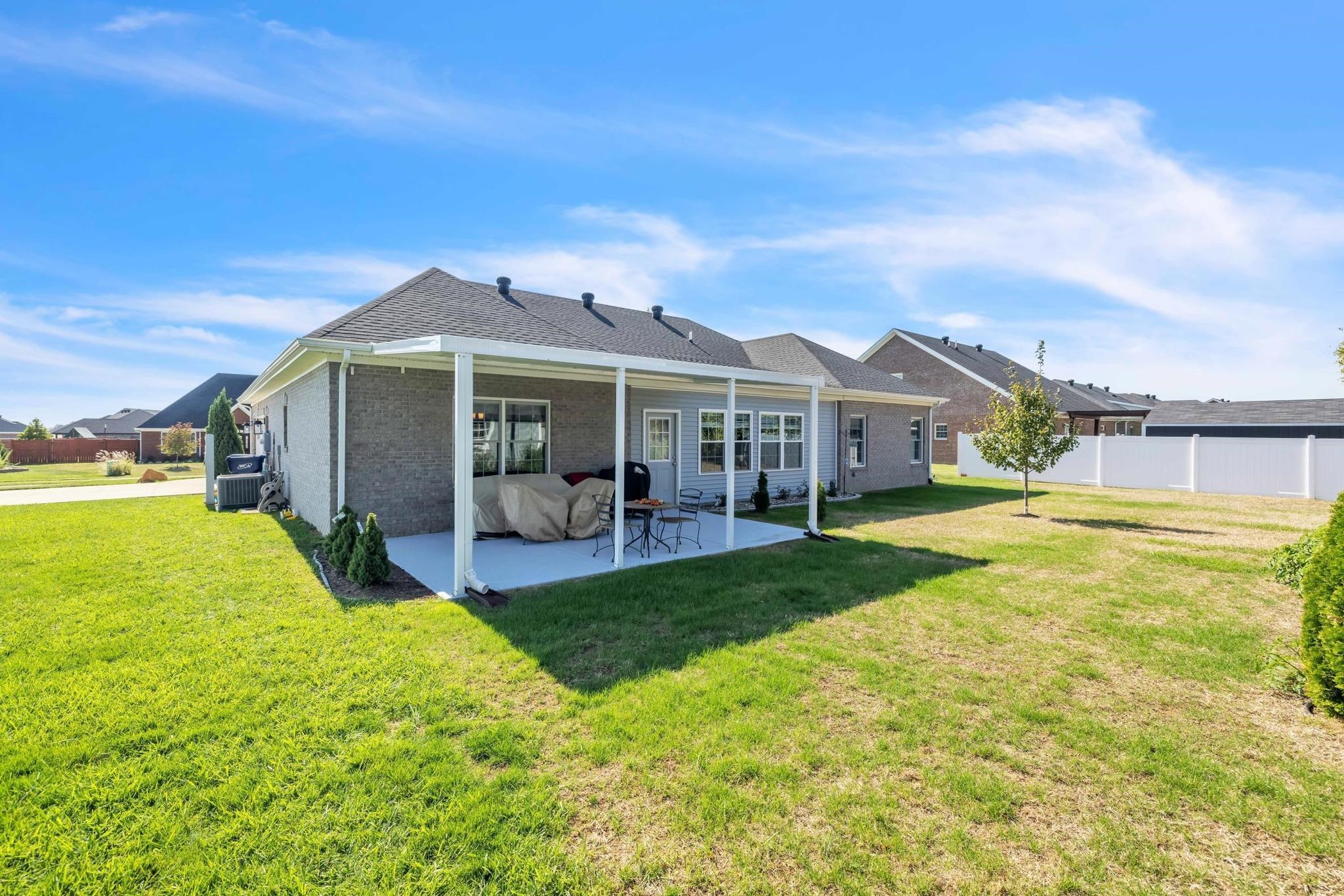 6356 Springwood Drive, Owensboro, Kentucky 42301, 3 Bedrooms Bedrooms, ,2 BathroomsBathrooms,Single Family Residence,For Sale,Springwood Drive,91848