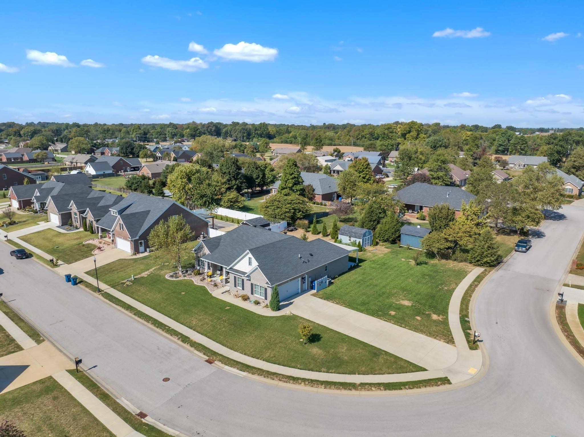 6356 Springwood Drive, Owensboro, Kentucky 42301, 3 Bedrooms Bedrooms, ,2 BathroomsBathrooms,Single Family Residence,For Sale,Springwood Drive,91848