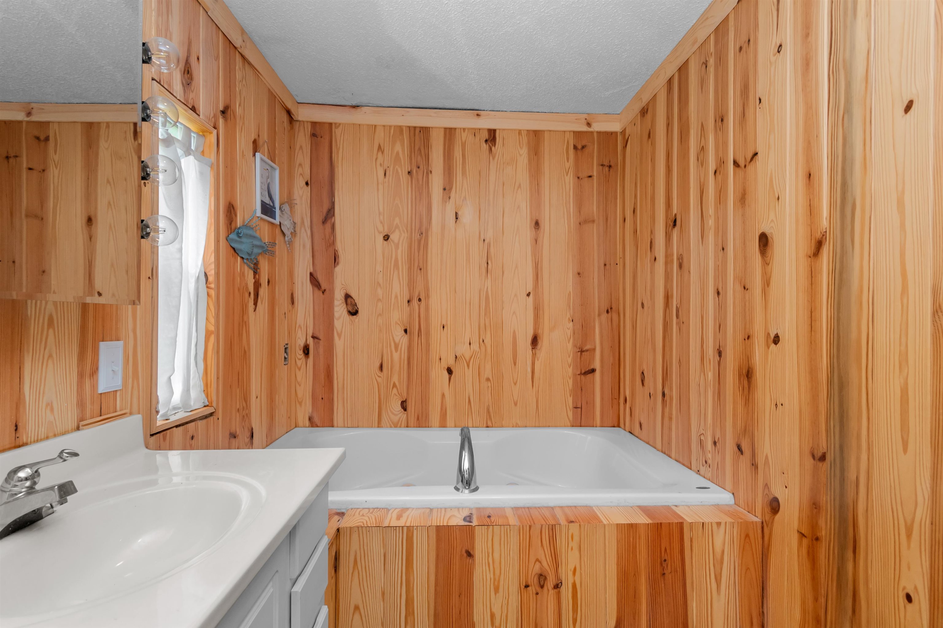 2662 Hwy 110, Falls of Rough, Kentucky 42119, 2 Bedrooms Bedrooms, ,2 BathroomsBathrooms,Single Family Residence,For Sale,Hwy 110,91852