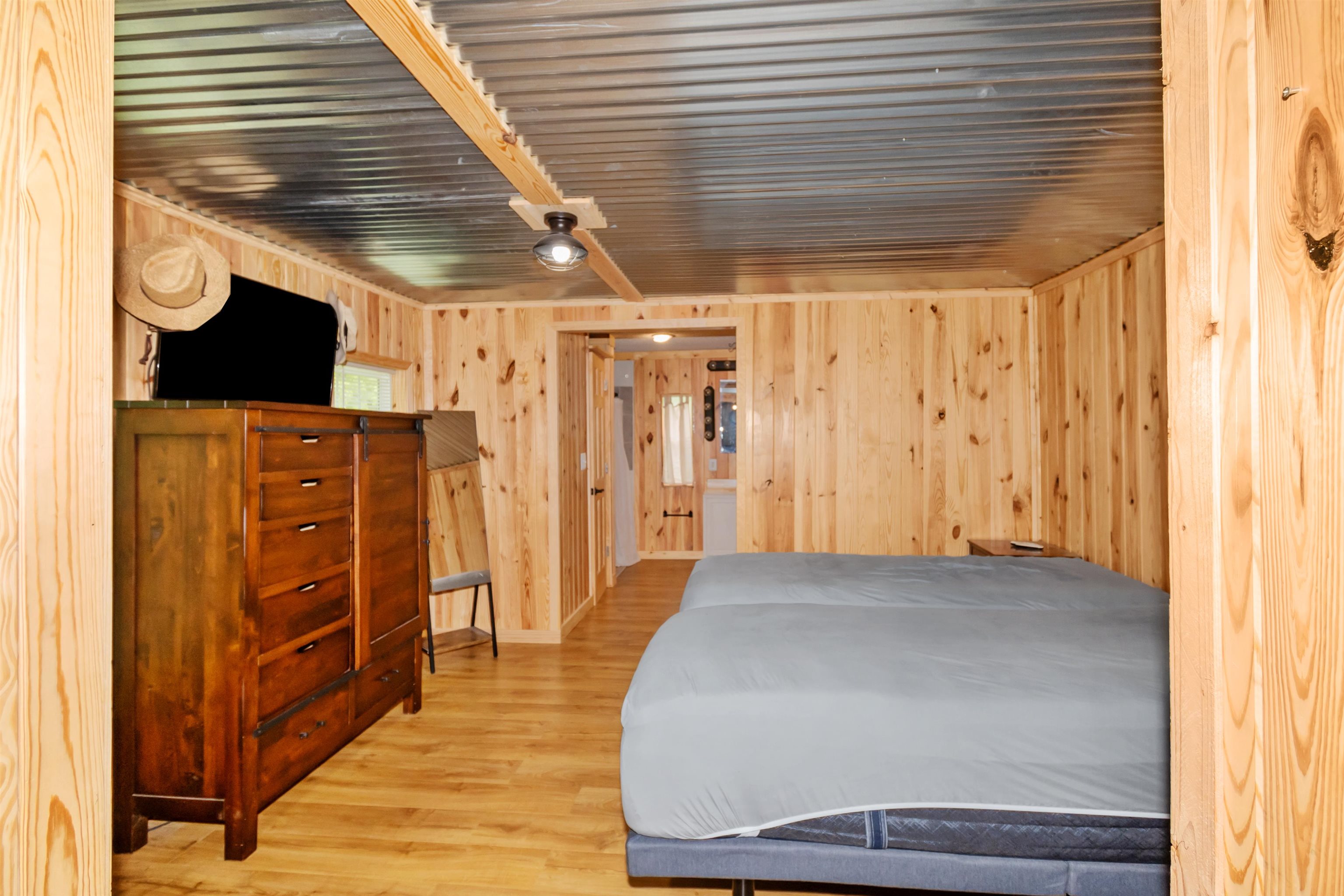 2662 Hwy 110, Falls of Rough, Kentucky 42119, 2 Bedrooms Bedrooms, ,2 BathroomsBathrooms,Single Family Residence,For Sale,Hwy 110,91852