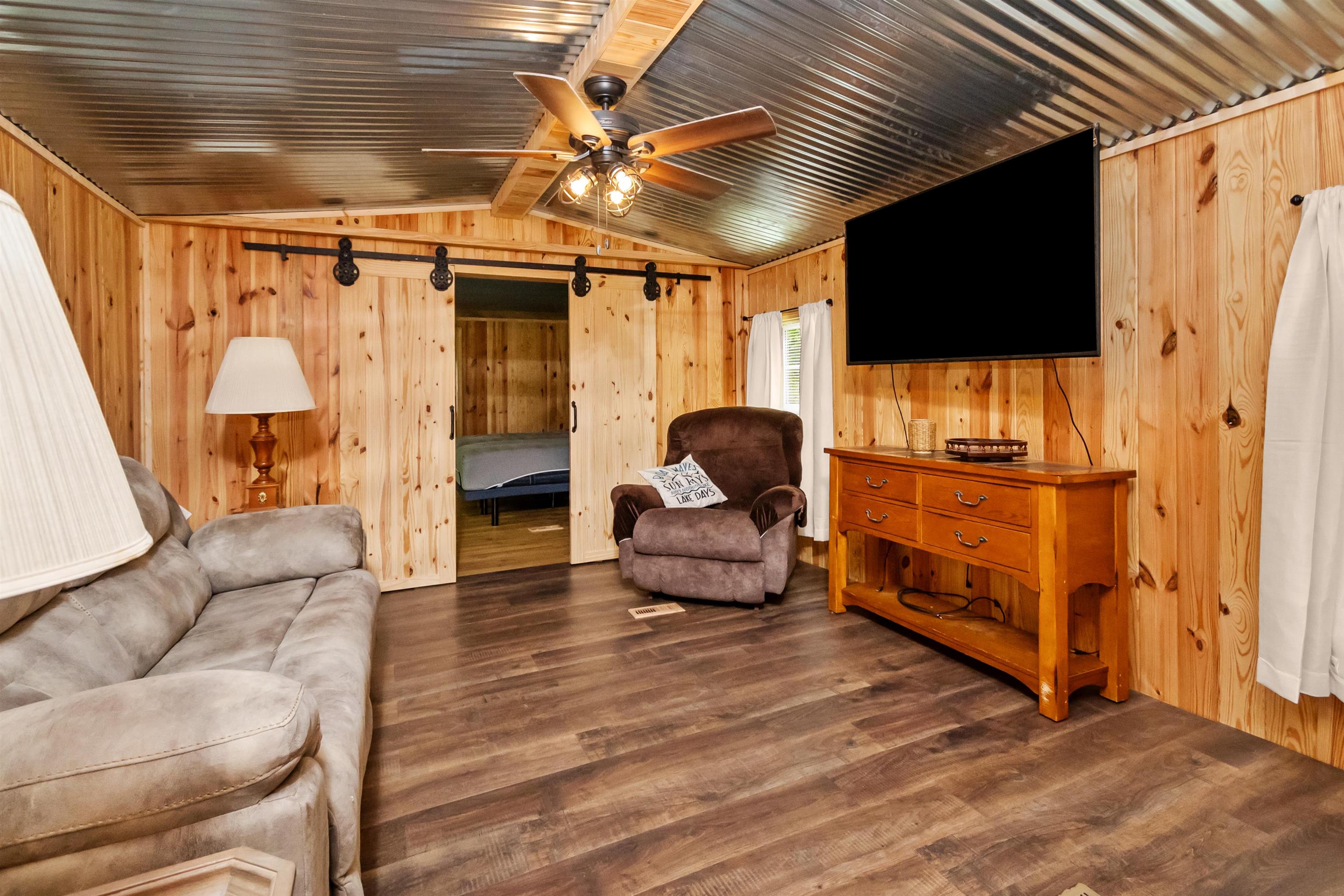 2662 Hwy 110, Falls of Rough, Kentucky 42119, 2 Bedrooms Bedrooms, ,2 BathroomsBathrooms,Single Family Residence,For Sale,Hwy 110,91852