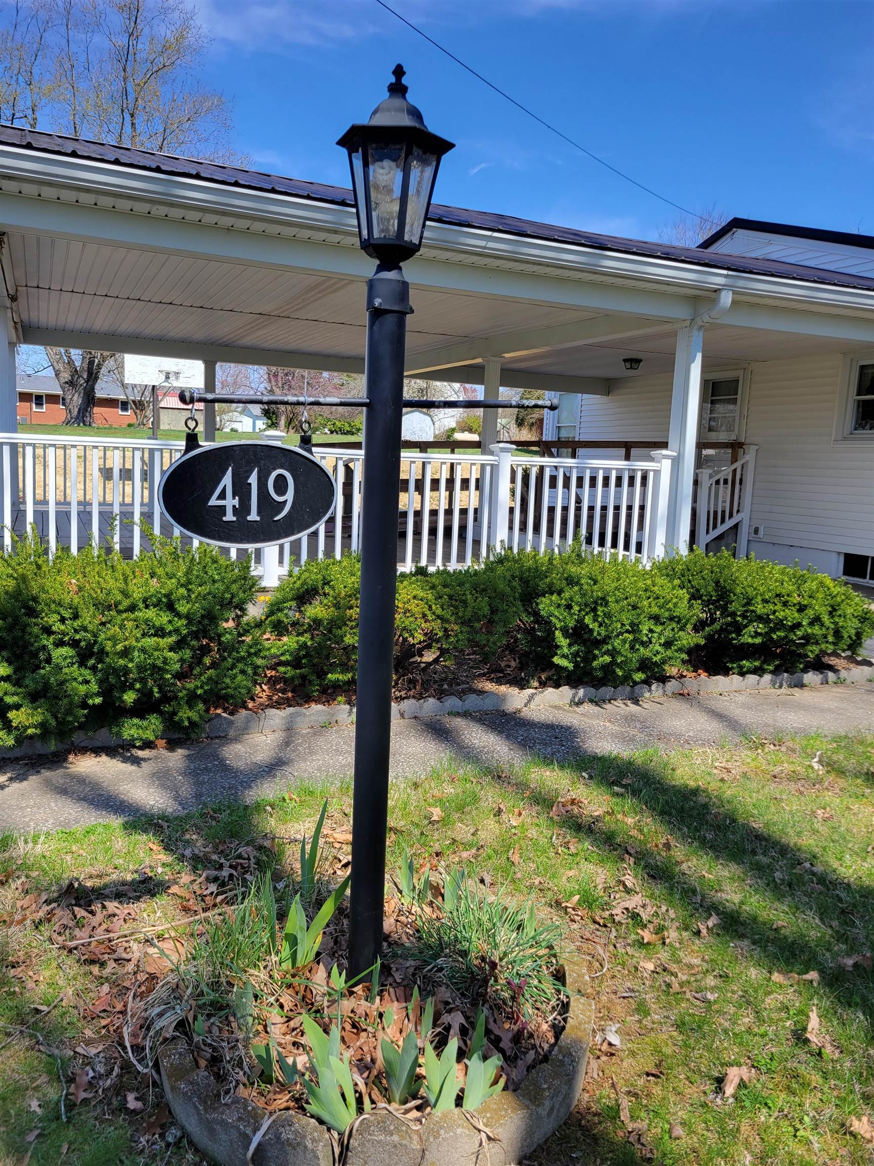 419 Main St, Centertown, Kentucky 42328, 2 Bedrooms Bedrooms, ,1 BathroomBathrooms,Single Family Residence,For Sale,Main St,91854