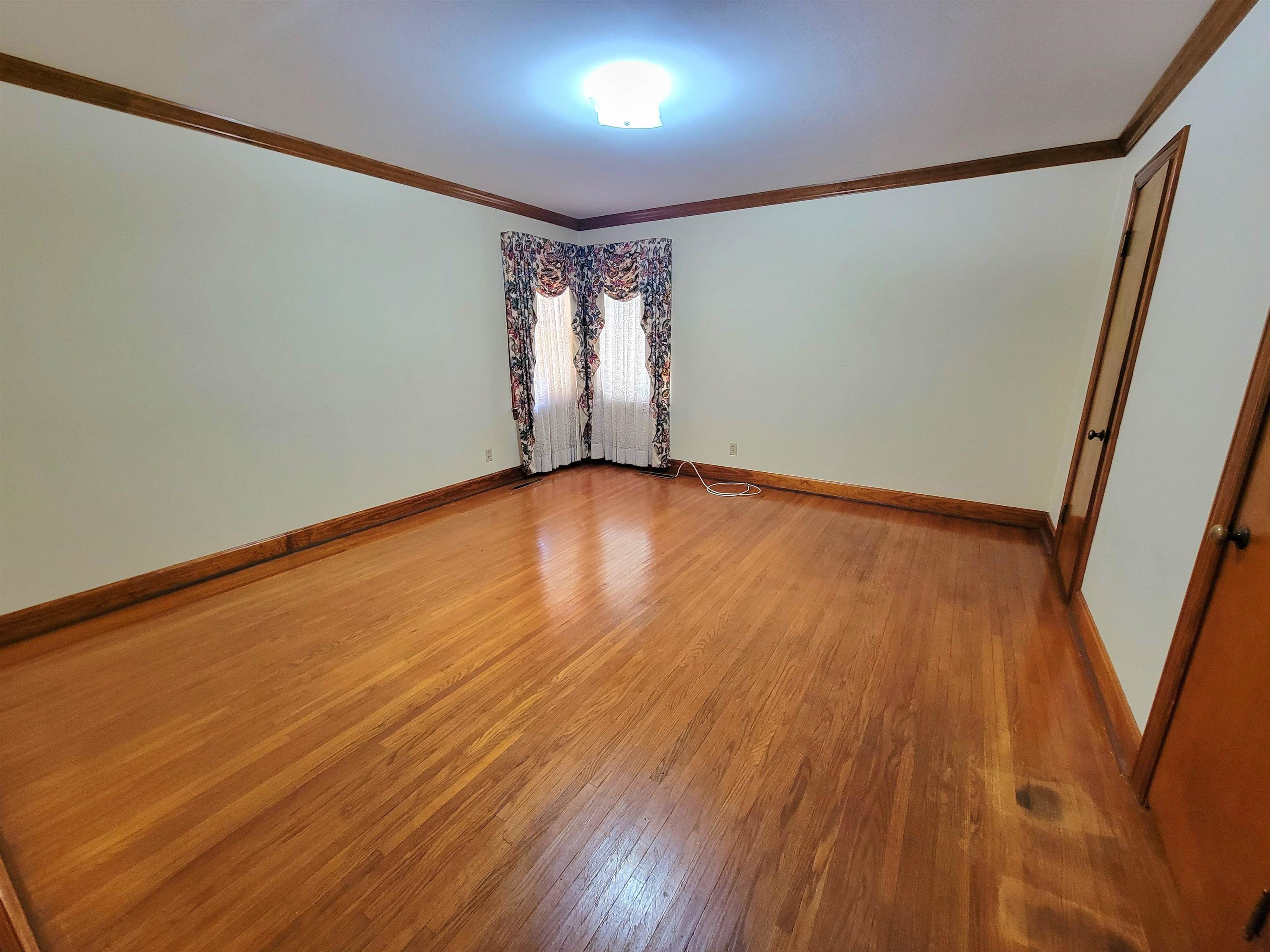 419 Main St, Centertown, Kentucky 42328, 2 Bedrooms Bedrooms, ,1 BathroomBathrooms,Single Family Residence,For Sale,Main St,91854
