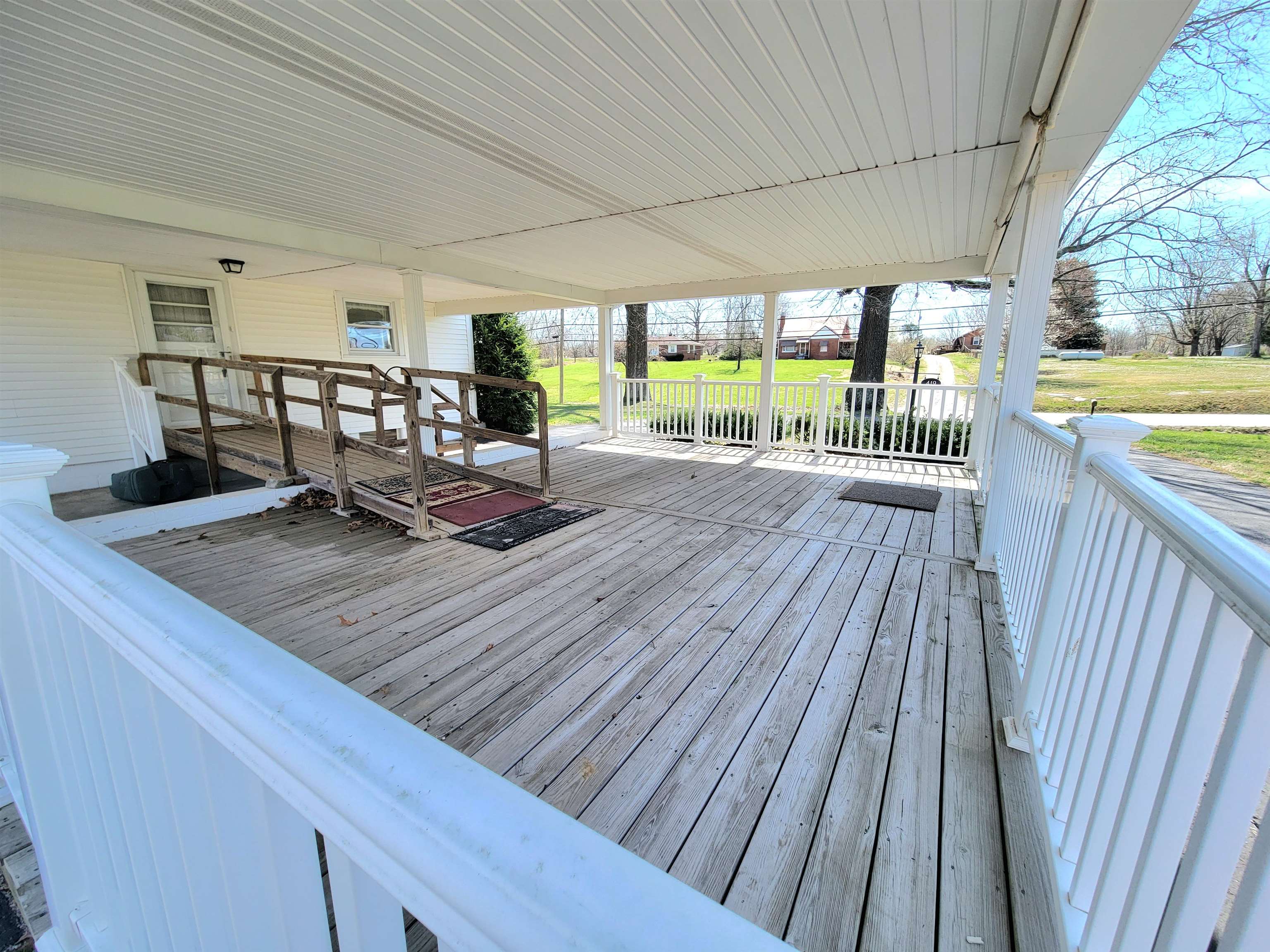 419 Main St, Centertown, Kentucky 42328, 2 Bedrooms Bedrooms, ,1 BathroomBathrooms,Single Family Residence,For Sale,Main St,91854
