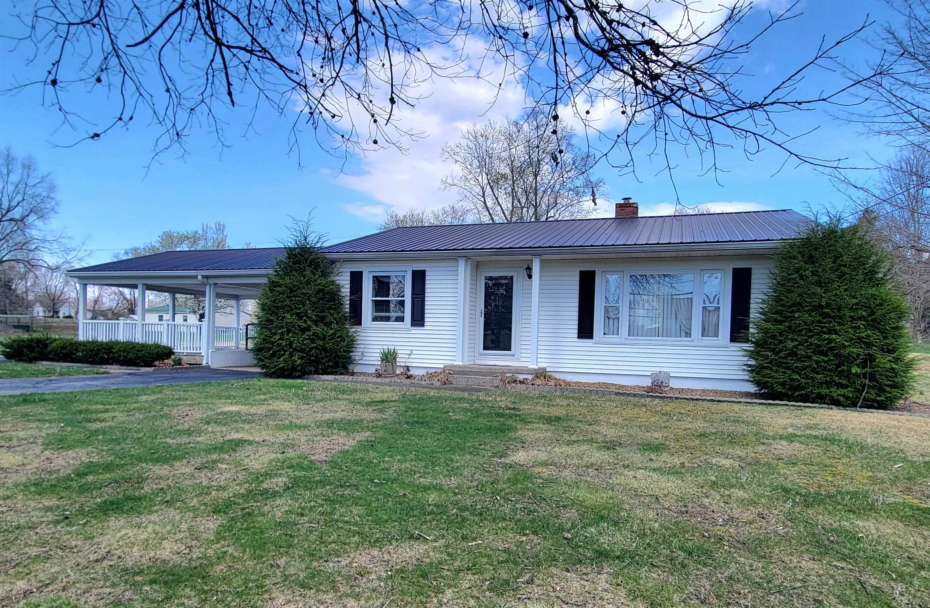 419 Main St, Centertown, Kentucky 42328, 2 Bedrooms Bedrooms, ,1 BathroomBathrooms,Single Family Residence,For Sale,Main St,91854