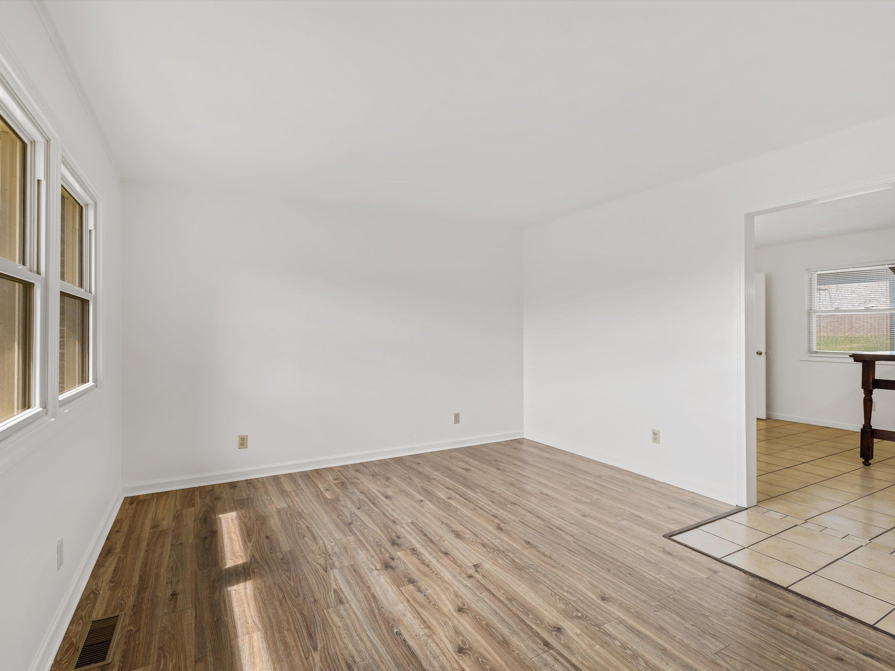 1917 Reid Road, Owensboro, Kentucky 42303, 3 Bedrooms Bedrooms, ,1 BathroomBathrooms,Single Family Residence,For Sale,Reid Road,91855