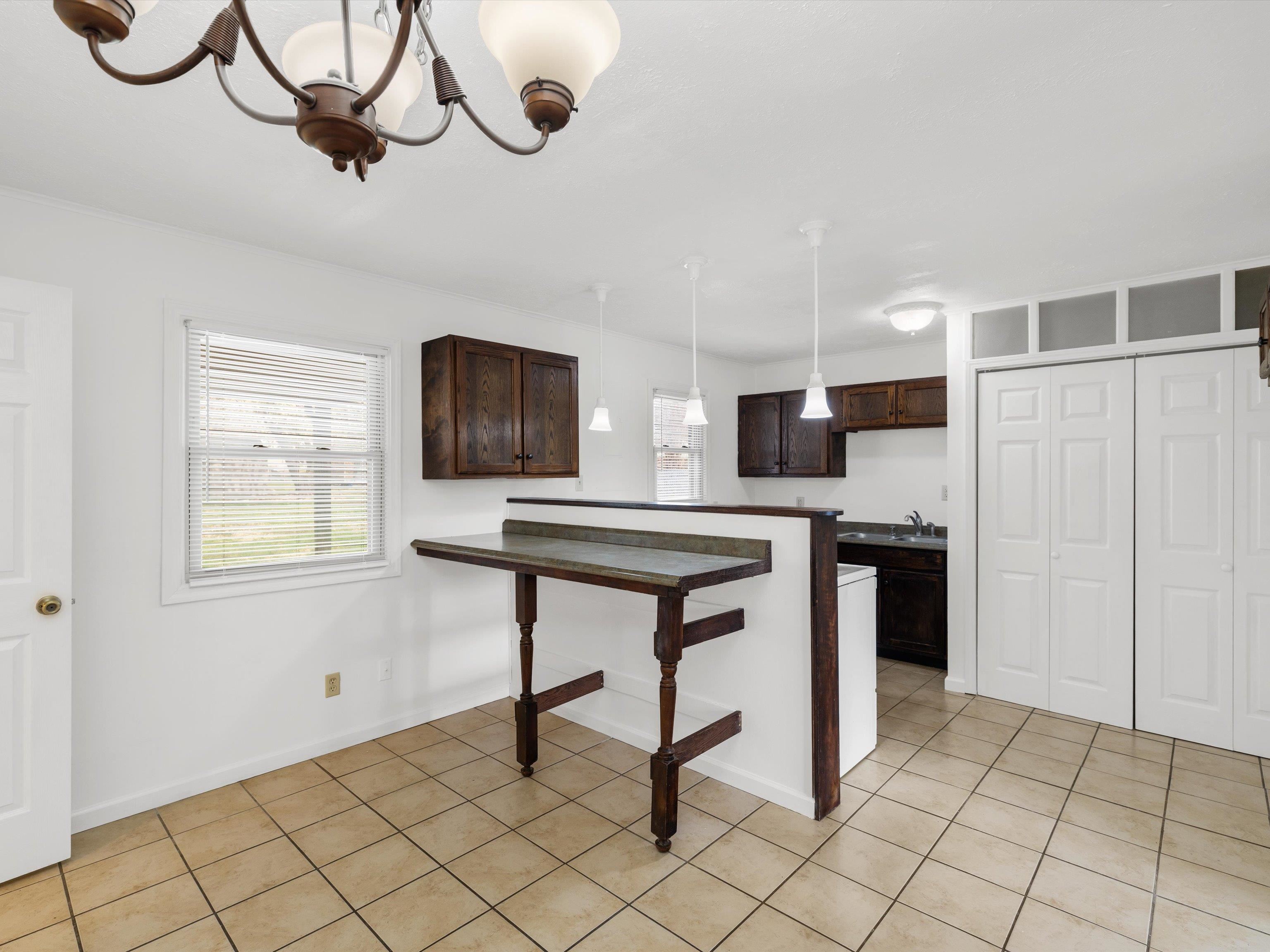 1917 Reid Road, Owensboro, Kentucky 42303, 3 Bedrooms Bedrooms, ,1 BathroomBathrooms,Single Family Residence,For Sale,Reid Road,91855