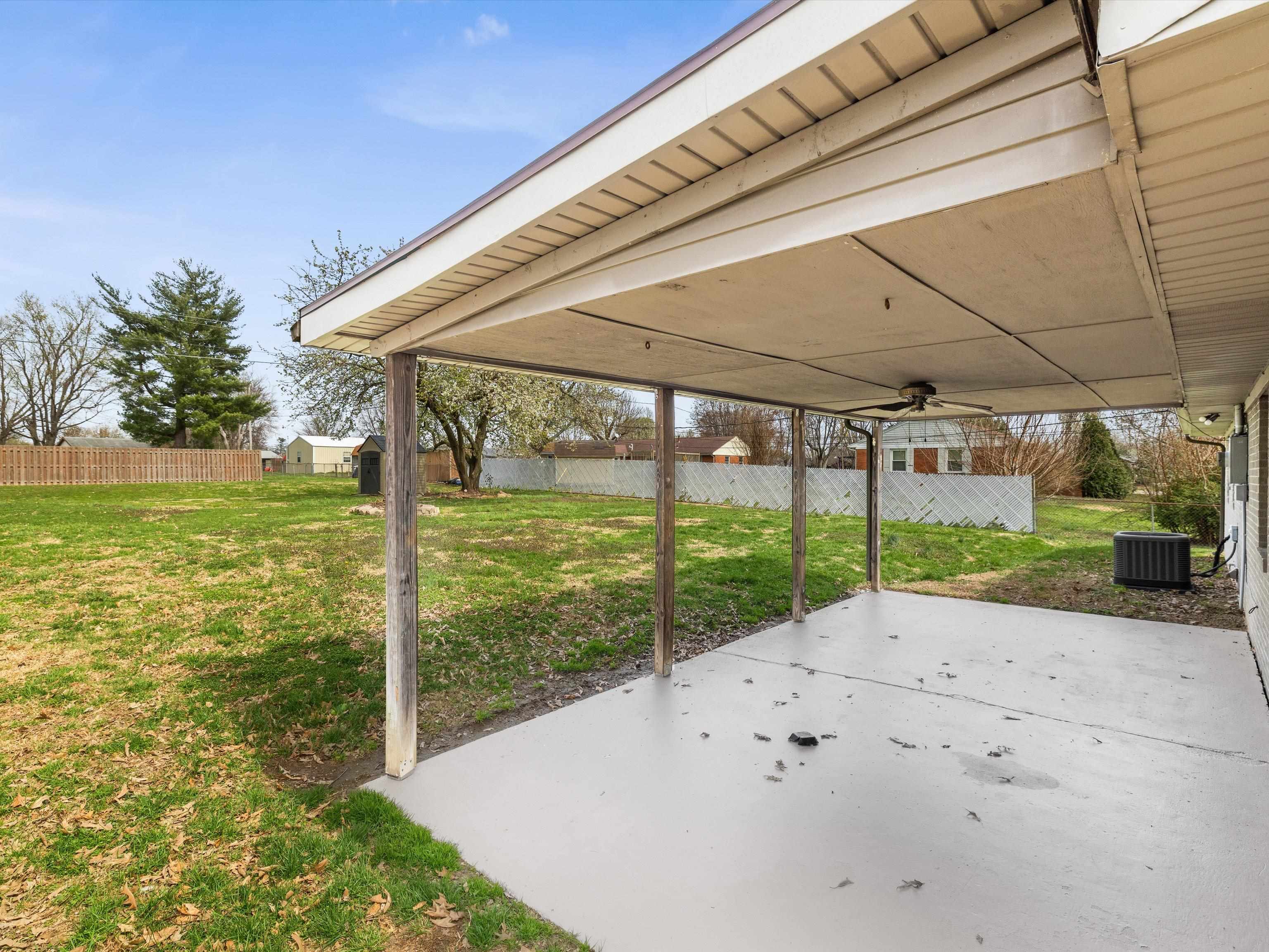 1917 Reid Road, Owensboro, Kentucky 42303, 3 Bedrooms Bedrooms, ,1 BathroomBathrooms,Single Family Residence,For Sale,Reid Road,91855