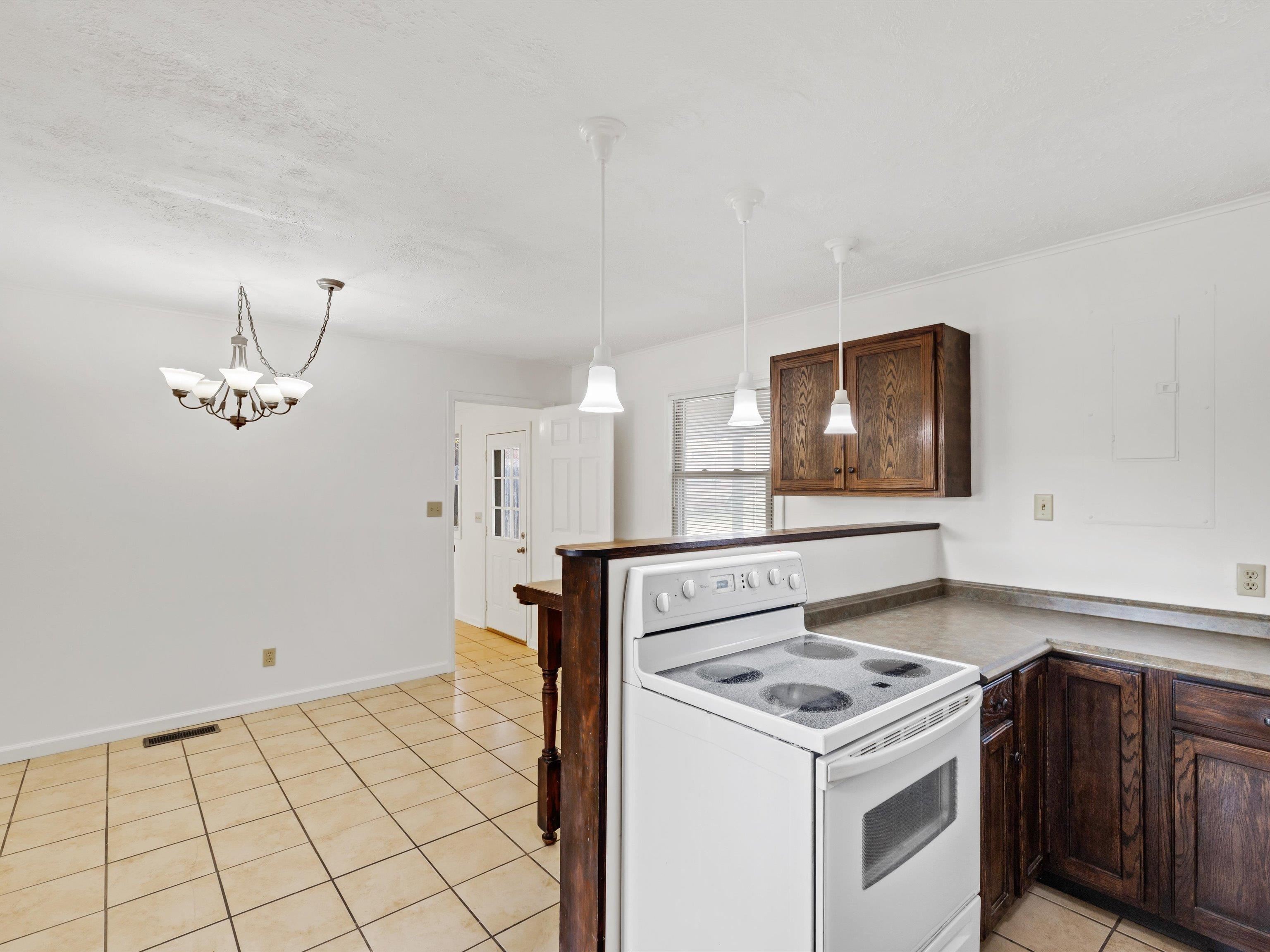 1917 Reid Road, Owensboro, Kentucky 42303, 3 Bedrooms Bedrooms, ,1 BathroomBathrooms,Single Family Residence,For Sale,Reid Road,91855