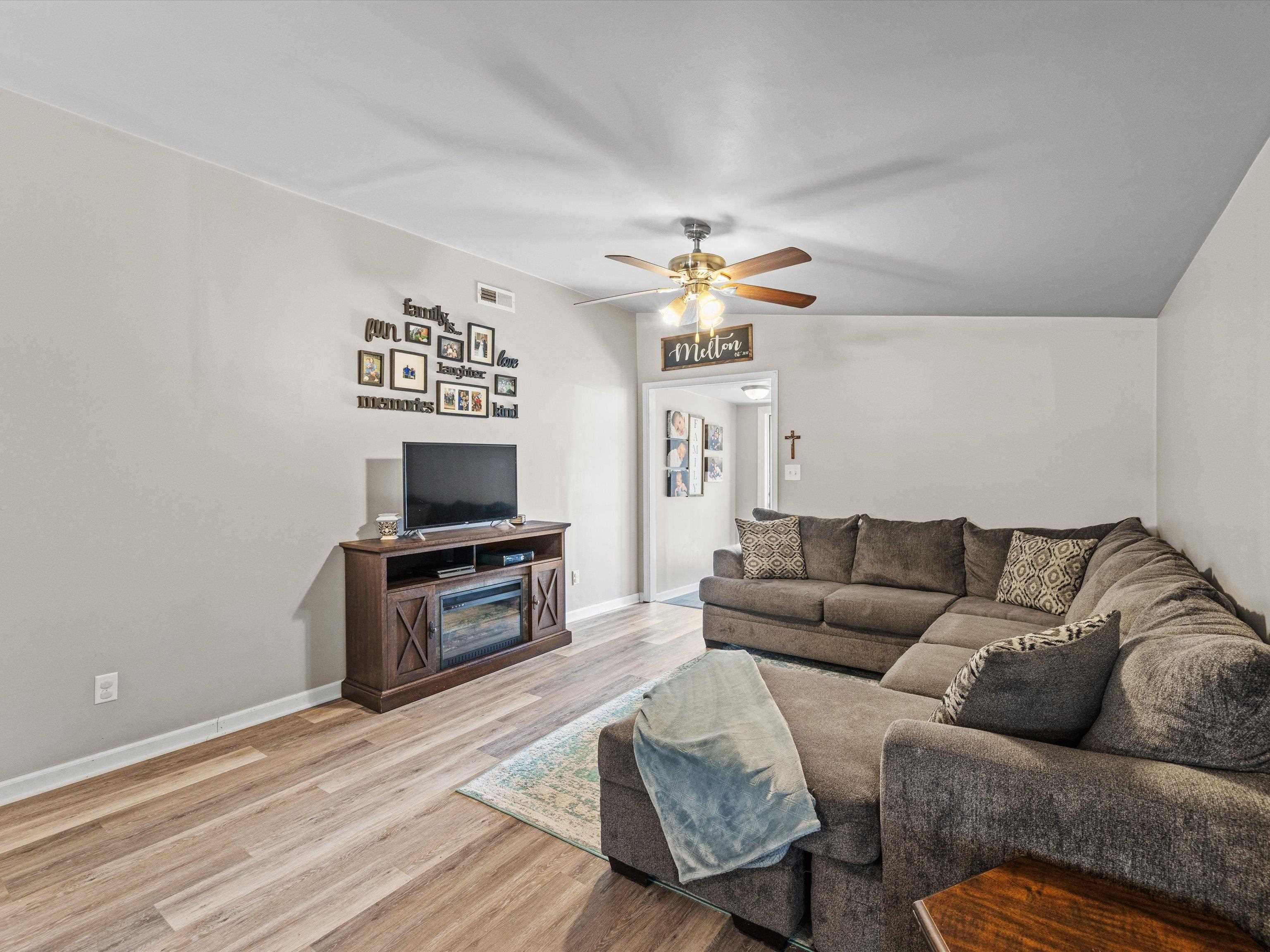 2333 Wilson Lane, Utica, Kentucky 42376, 3 Bedrooms Bedrooms, ,2 BathroomsBathrooms,Ranch,For Sale,Wilson Lane,91858