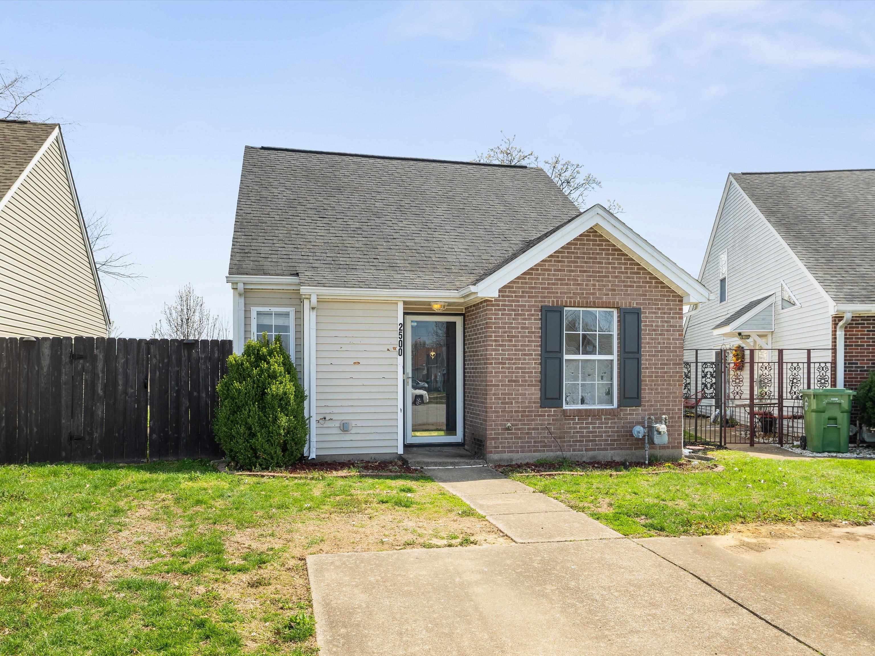 2500 Lake Pointe, Owensboro, Kentucky 42301, 2 Bedrooms Bedrooms, ,1 BathroomBathrooms,Single Family Residence,For Sale,Lake Pointe,91860