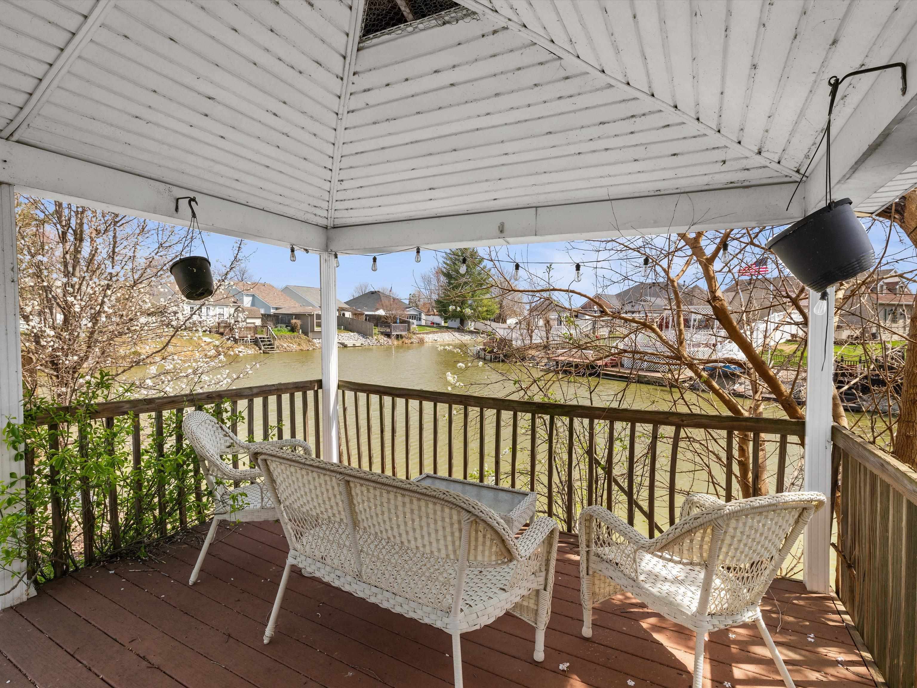 2500 Lake Pointe, Owensboro, Kentucky 42301, 2 Bedrooms Bedrooms, ,1 BathroomBathrooms,Single Family Residence,For Sale,Lake Pointe,91860