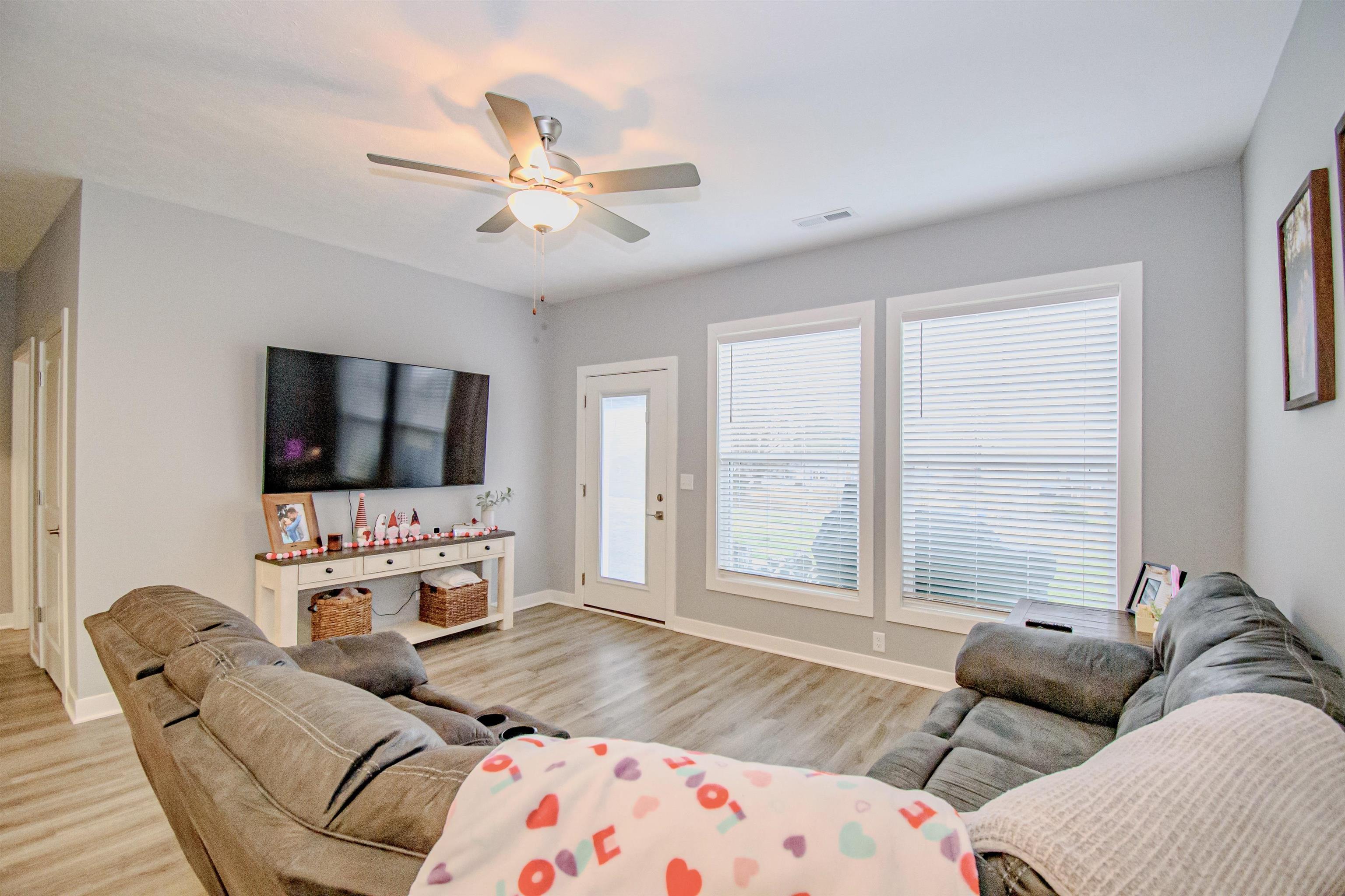 6565 Valley Brook Trace, Utica, Kentucky 42376, 3 Bedrooms Bedrooms, ,2 BathroomsBathrooms,Single Family Residence,For Sale,Valley Brook Trace,91862