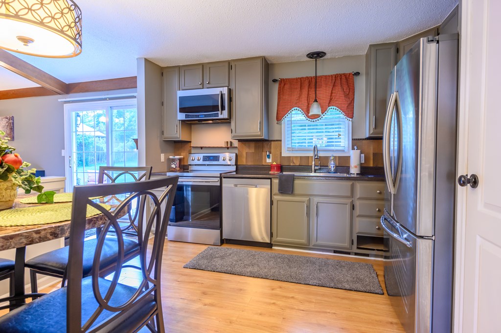 3492 Woodlane Drive, Philpot, Kentucky 42366, 3 Bedrooms Bedrooms, ,1 BathroomBathrooms,Single Family Residence,For Sale,Woodlane Drive,91864