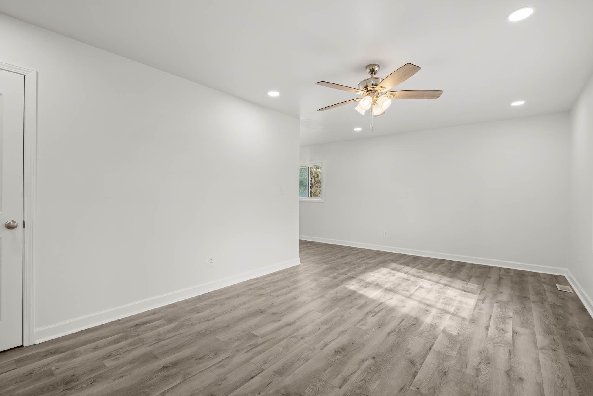 157 Whittier Drive, Owensboro, Kentucky 42303, 3 Bedrooms Bedrooms, ,1 BathroomBathrooms,Single Family Residence,For Sale,Whittier Drive,91868