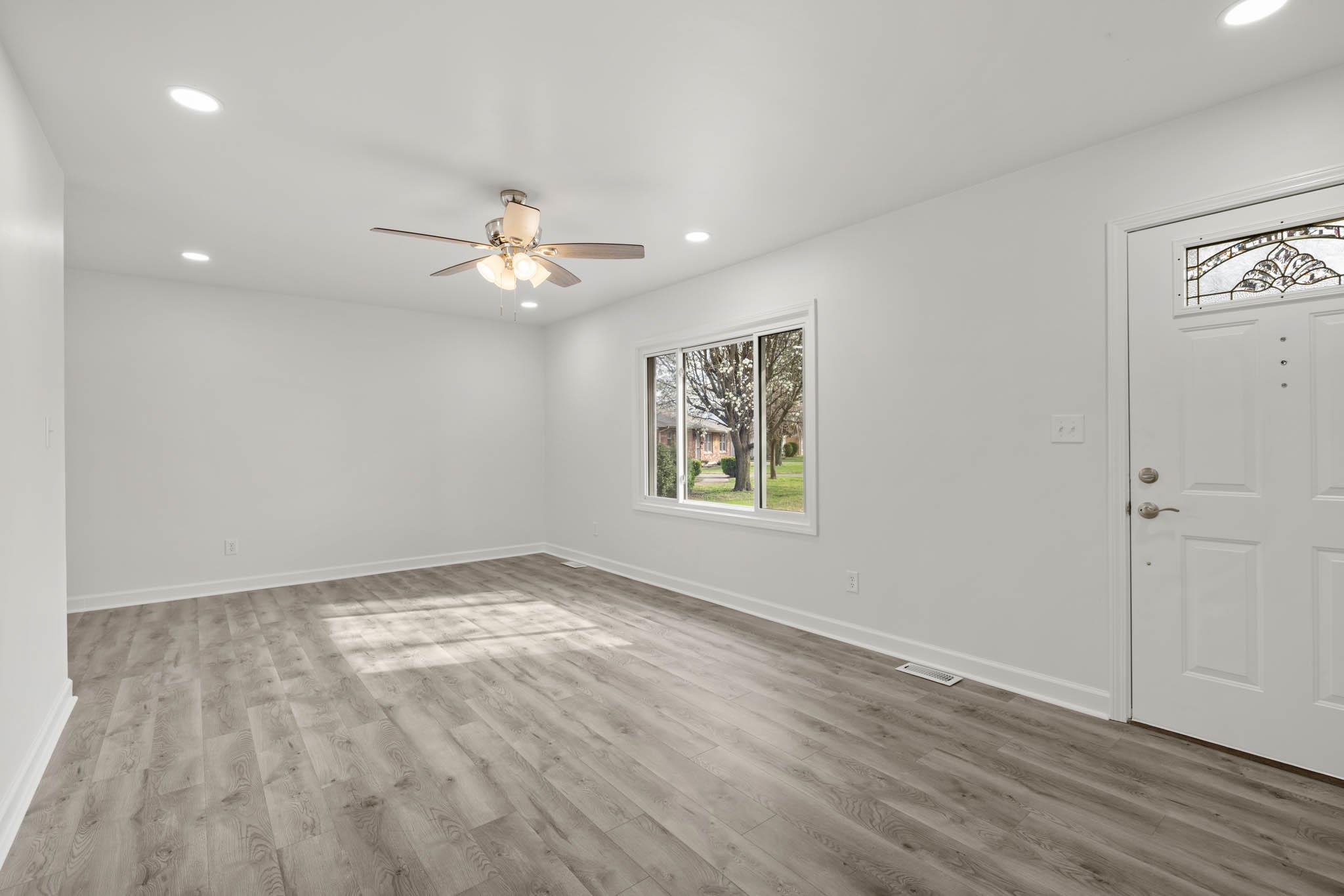 157 Whittier Drive, Owensboro, Kentucky 42303, 3 Bedrooms Bedrooms, ,1 BathroomBathrooms,Single Family Residence,For Sale,Whittier Drive,91868