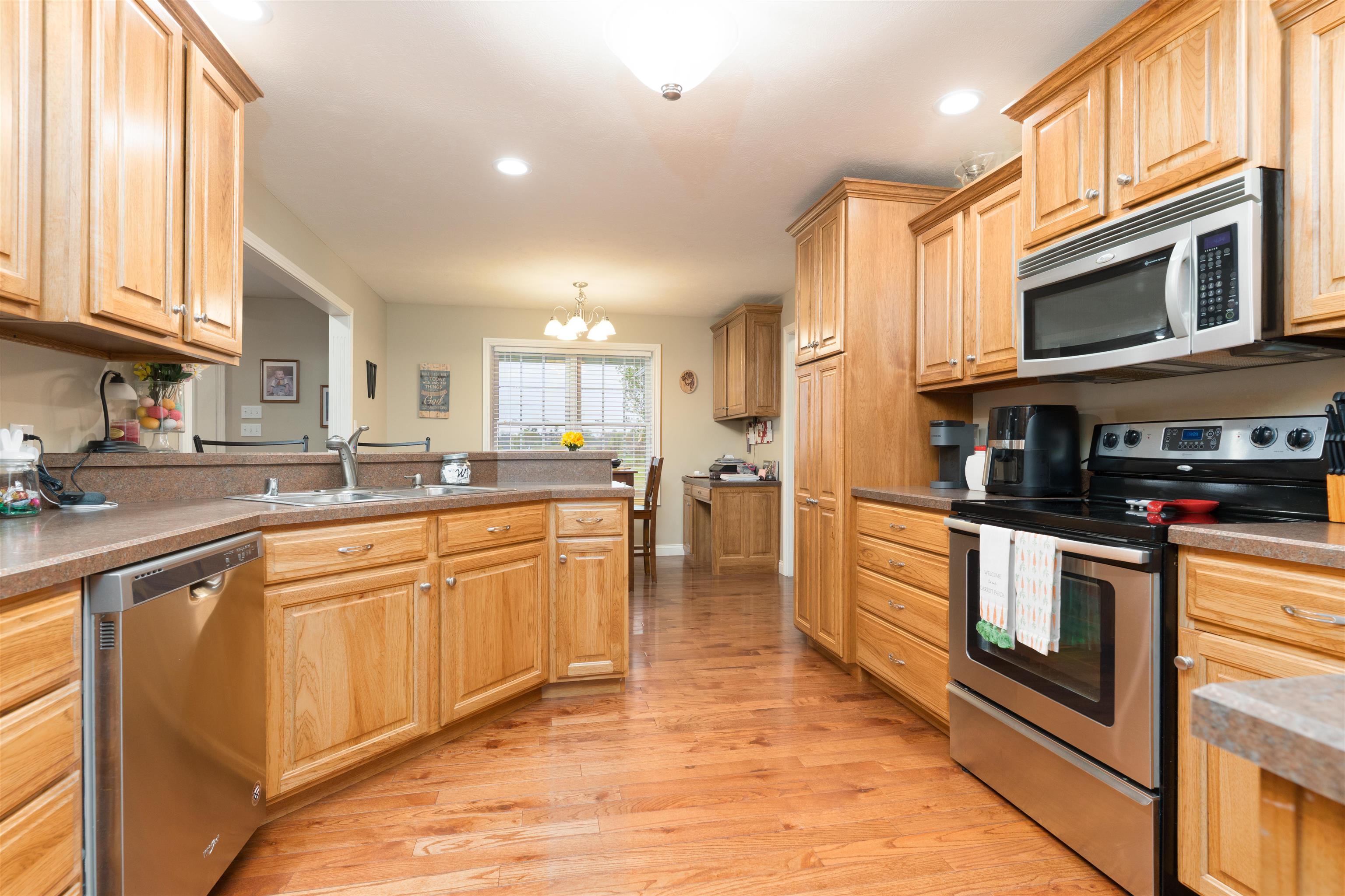 175 Hummingbird Ln, Hartford, Kentucky 42347, 3 Bedrooms Bedrooms, ,2 BathroomsBathrooms,Single Family Residence,For Sale,Hummingbird Ln,91869