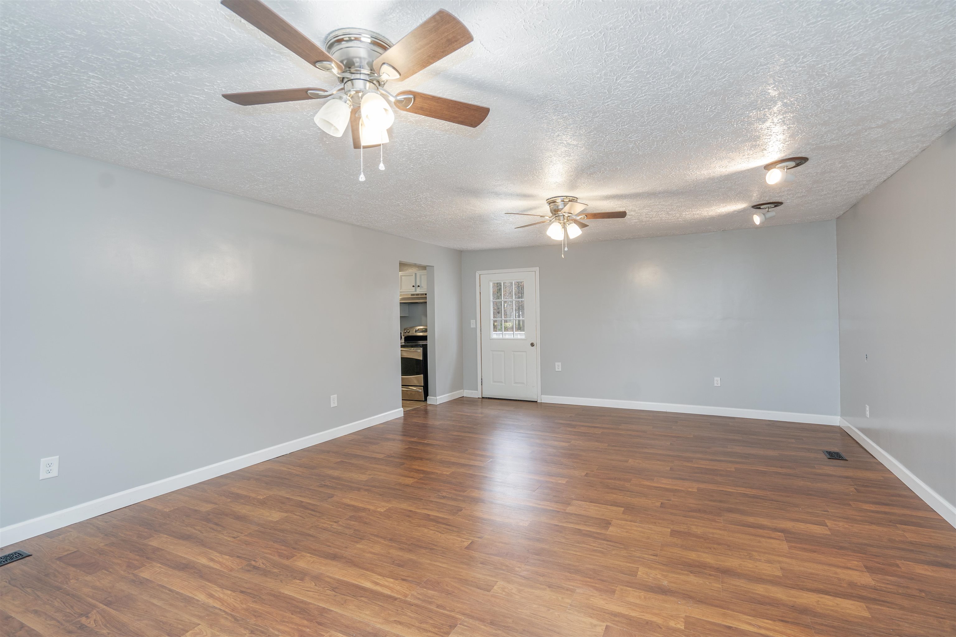 219 Irene Avenue, Owensboro, Kentucky 42303, 3 Bedrooms Bedrooms, ,1 BathroomBathrooms,Single Family Residence,For Sale,Irene Avenue,91870