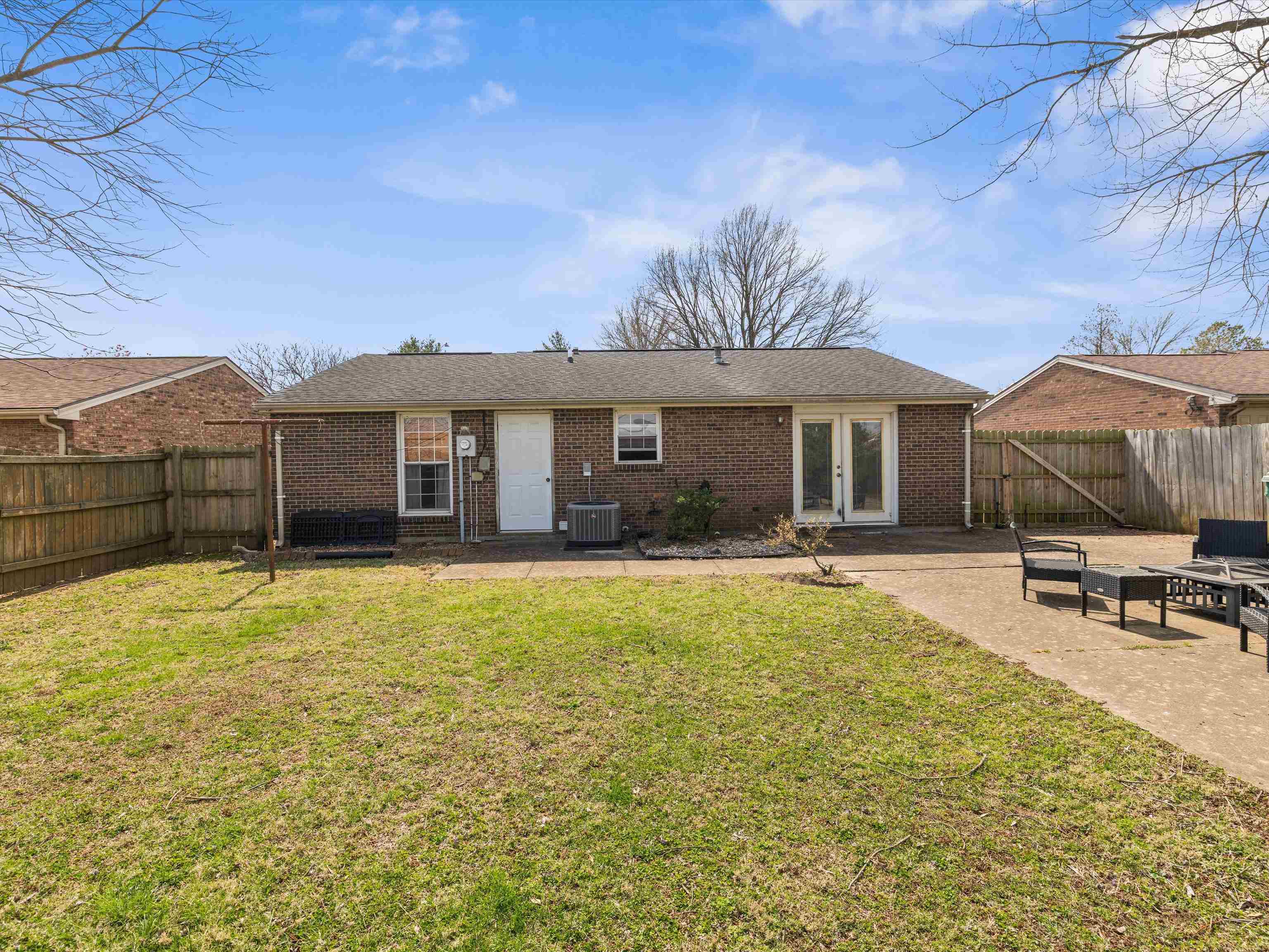 2421 Strickland Drive, Owensboro, Kentucky 42301, 3 Bedrooms Bedrooms, ,1 BathroomBathrooms,Single Family Residence,For Sale,Strickland Drive,91877