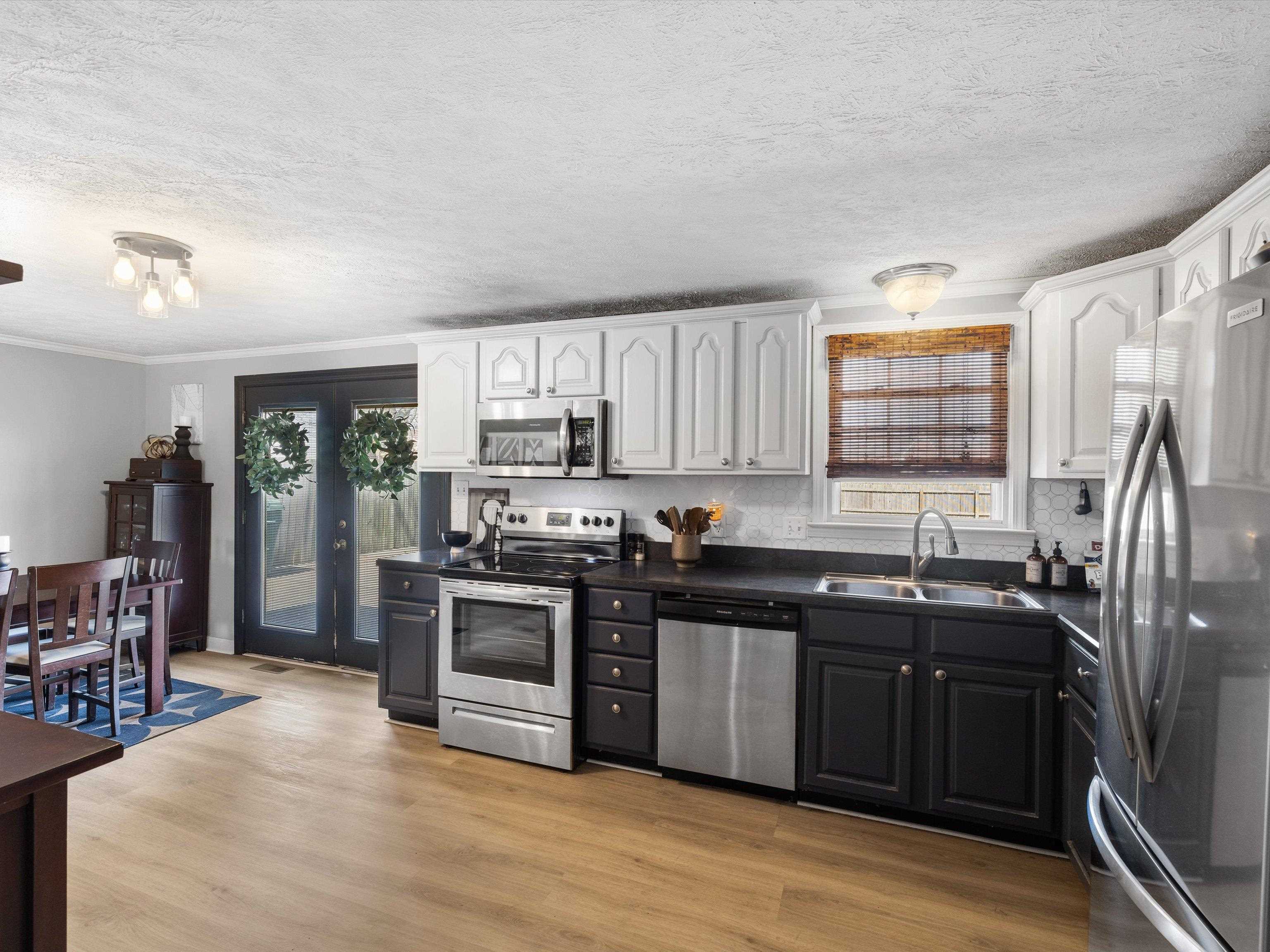 2421 Strickland Drive, Owensboro, Kentucky 42301, 3 Bedrooms Bedrooms, ,1 BathroomBathrooms,Single Family Residence,For Sale,Strickland Drive,91877