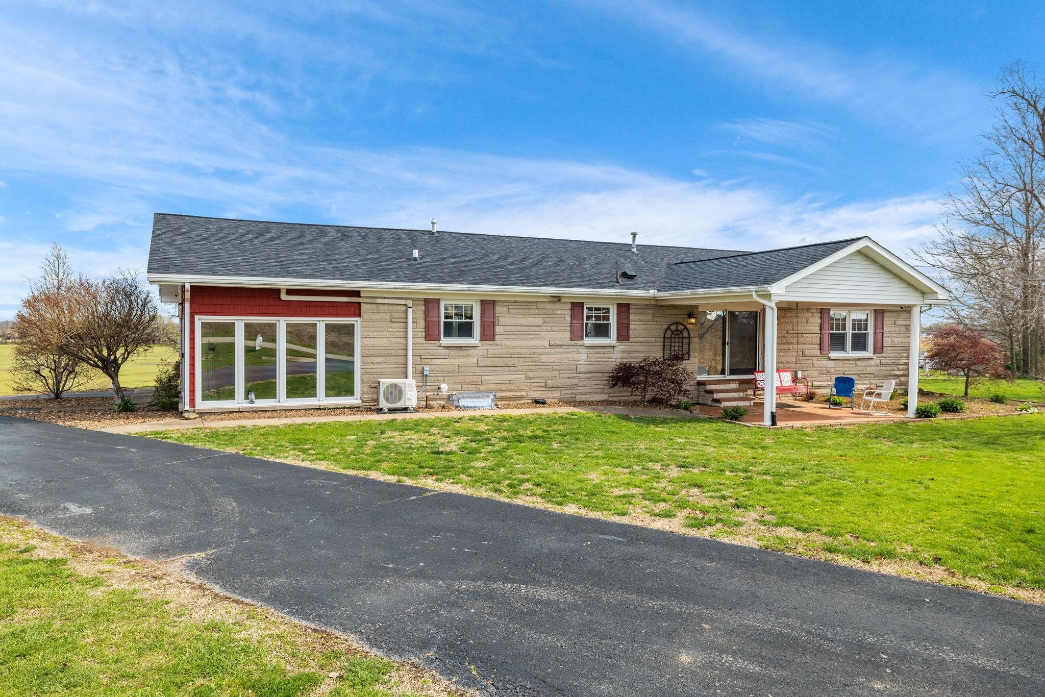 821 Sharp Road, Utica, Kentucky 42376, 3 Bedrooms Bedrooms, ,2 BathroomsBathrooms,Single Family Residence,For Sale,Sharp Road,91878