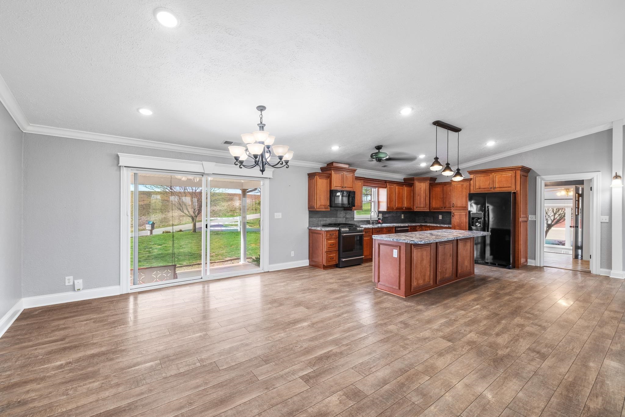821 Sharp Road, Utica, Kentucky 42376, 3 Bedrooms Bedrooms, ,2 BathroomsBathrooms,Single Family Residence,For Sale,Sharp Road,91878