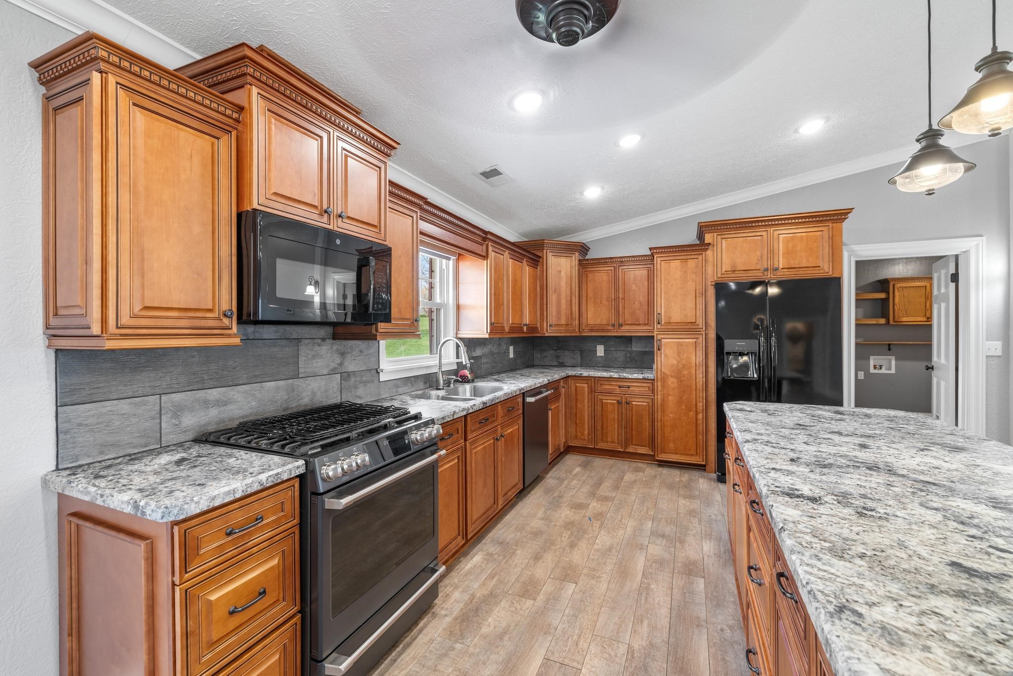 821 Sharp Road, Utica, Kentucky 42376, 3 Bedrooms Bedrooms, ,2 BathroomsBathrooms,Single Family Residence,For Sale,Sharp Road,91878