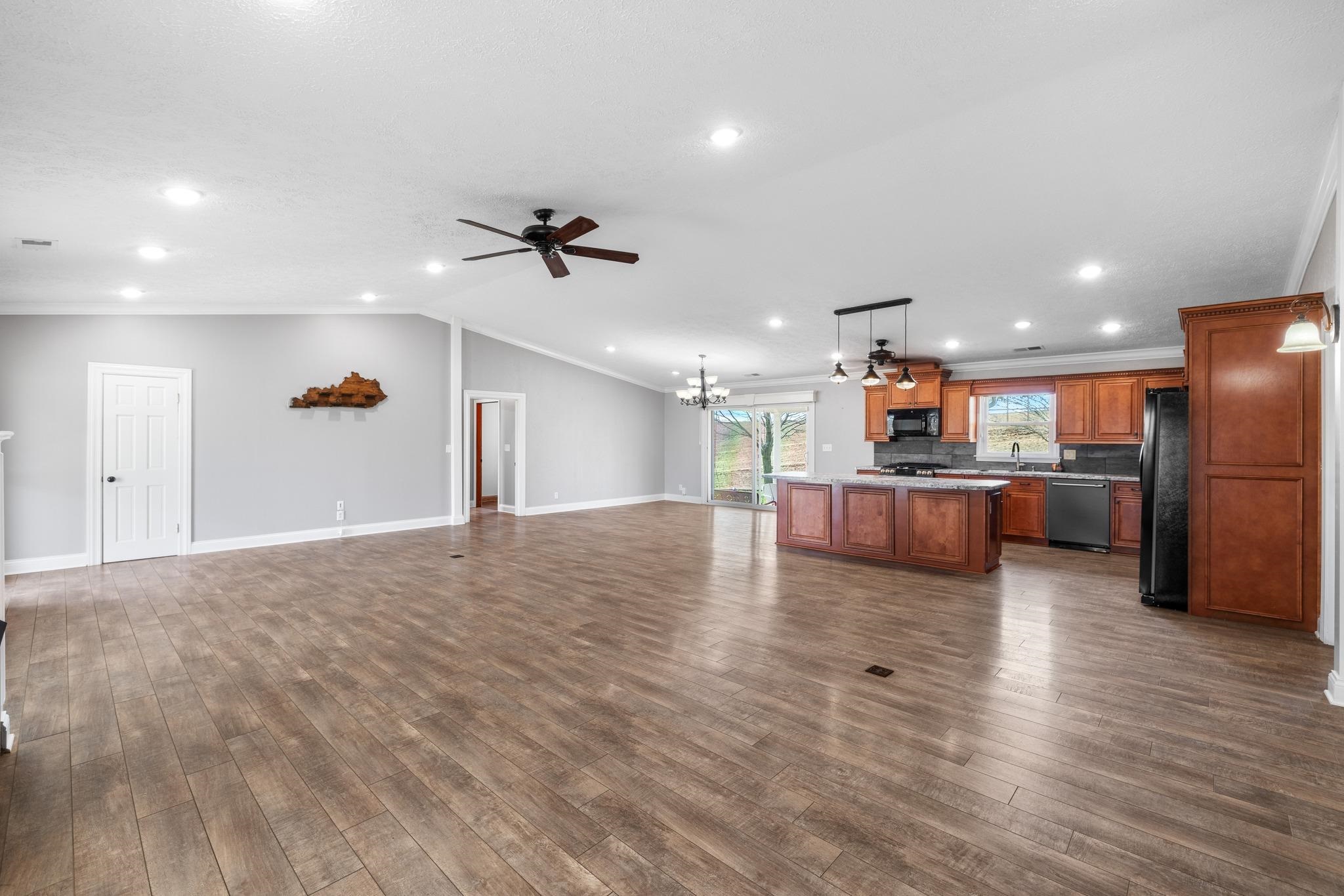 821 Sharp Road, Utica, Kentucky 42376, 3 Bedrooms Bedrooms, ,2 BathroomsBathrooms,Single Family Residence,For Sale,Sharp Road,91878