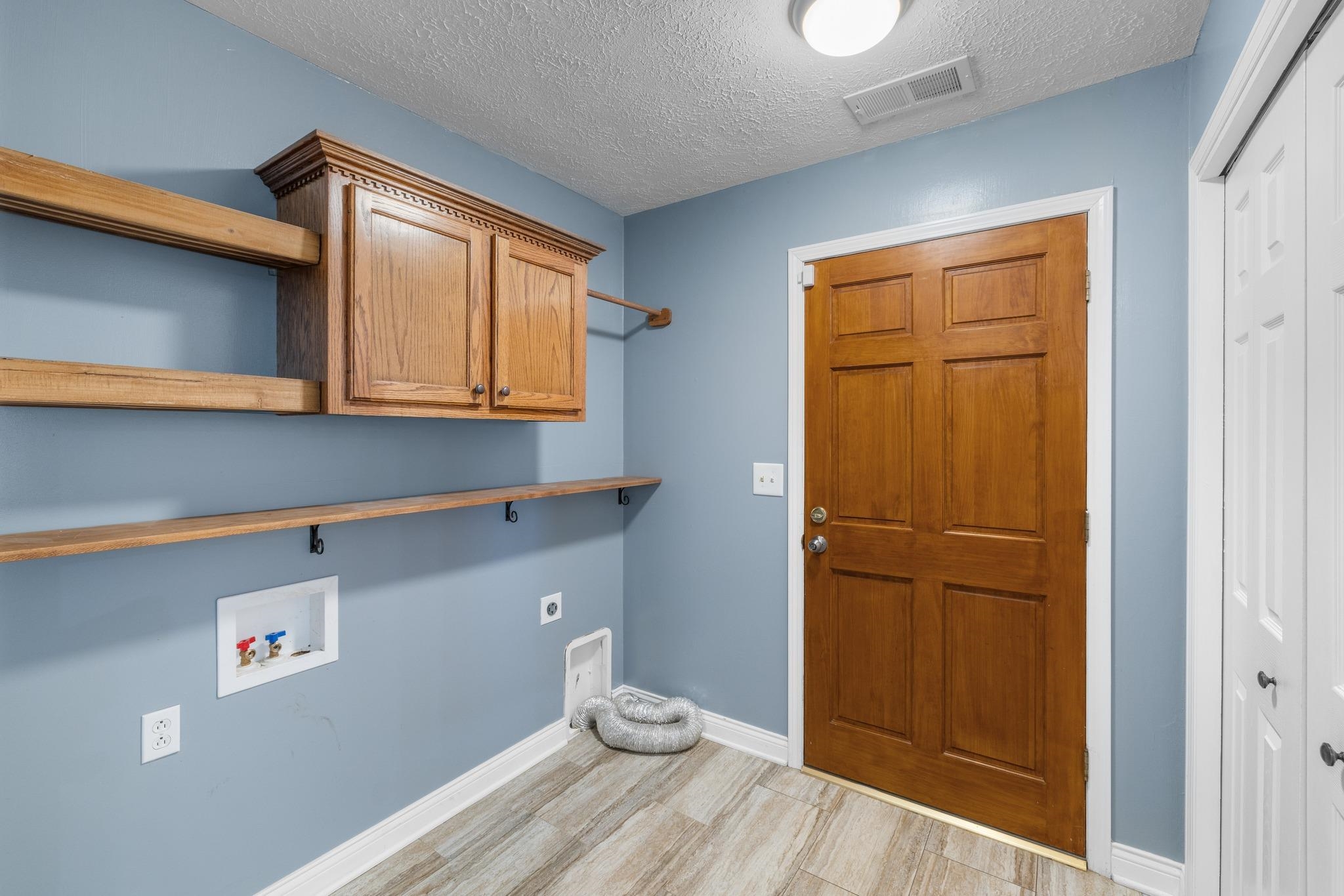 821 Sharp Road, Utica, Kentucky 42376, 3 Bedrooms Bedrooms, ,2 BathroomsBathrooms,Single Family Residence,For Sale,Sharp Road,91878