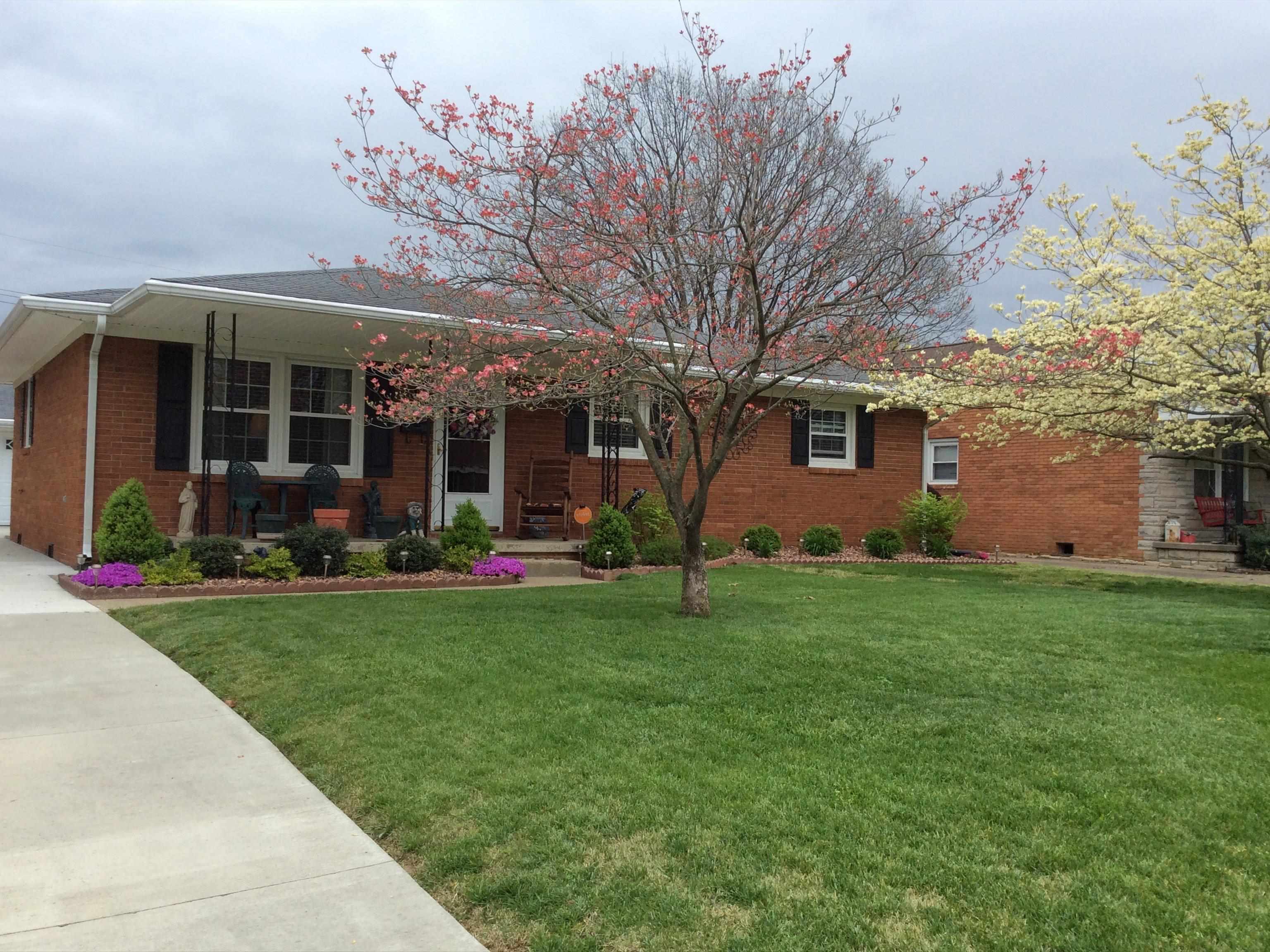 3513 Lewis Lane, Owensboro, Kentucky 42301, 3 Bedrooms Bedrooms, ,1 BathroomBathrooms,Single Family Residence,For Sale,Lewis Lane,91879