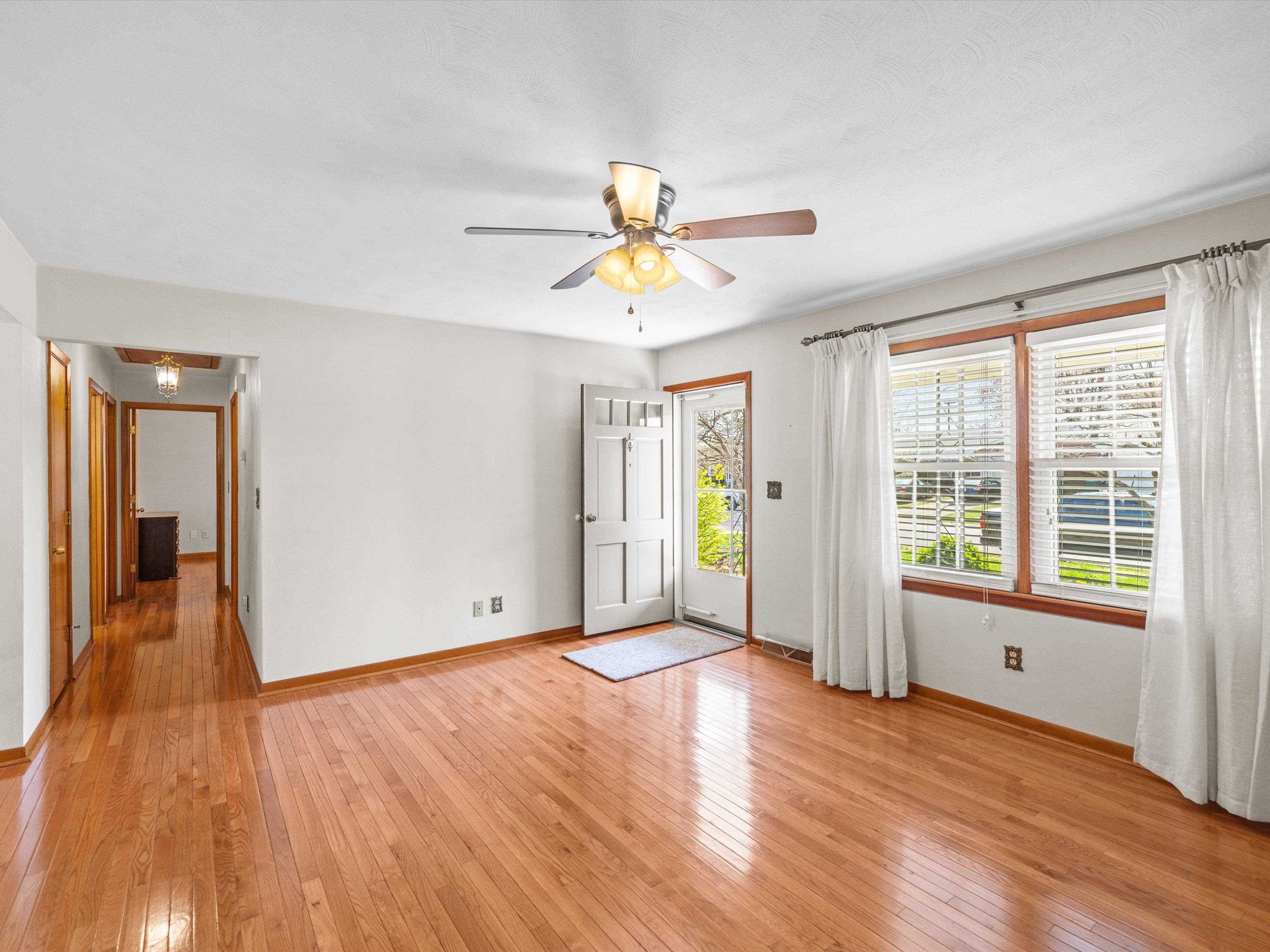 3513 Lewis Lane, Owensboro, Kentucky 42301, 3 Bedrooms Bedrooms, ,1 BathroomBathrooms,Single Family Residence,For Sale,Lewis Lane,91879