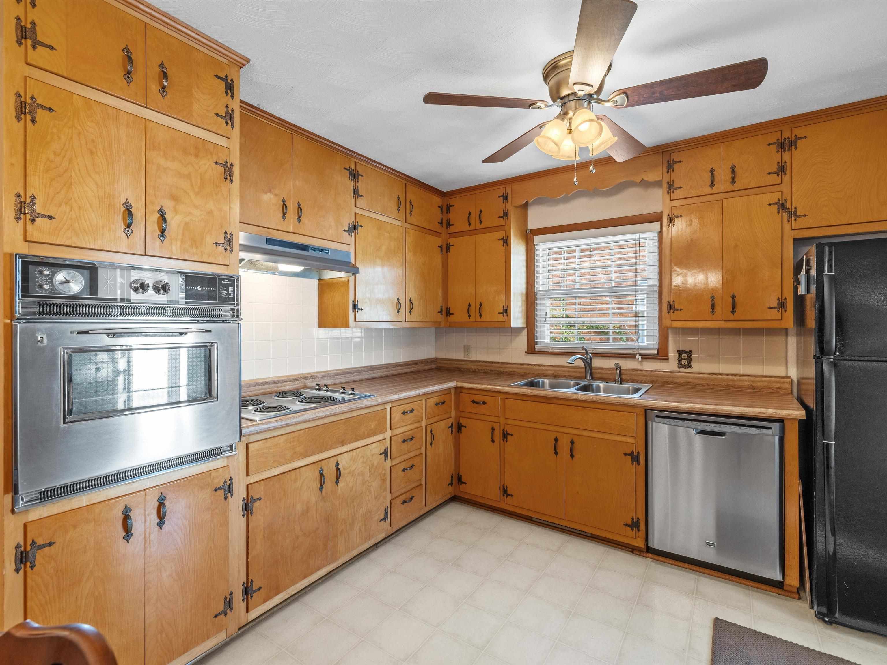 3513 Lewis Lane, Owensboro, Kentucky 42301, 3 Bedrooms Bedrooms, ,1 BathroomBathrooms,Single Family Residence,For Sale,Lewis Lane,91879