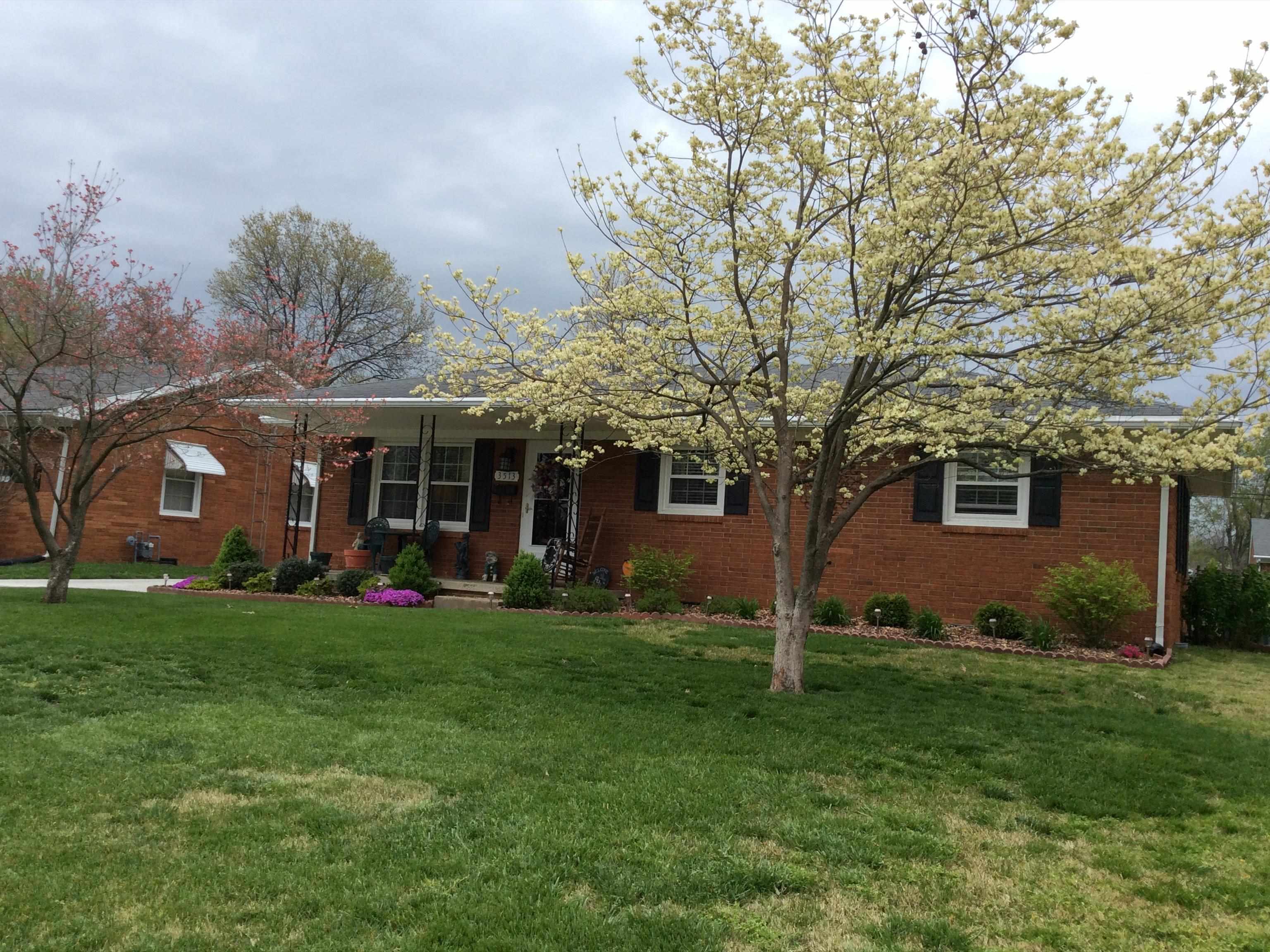 3513 Lewis Lane, Owensboro, Kentucky 42301, 3 Bedrooms Bedrooms, ,1 BathroomBathrooms,Single Family Residence,For Sale,Lewis Lane,91879