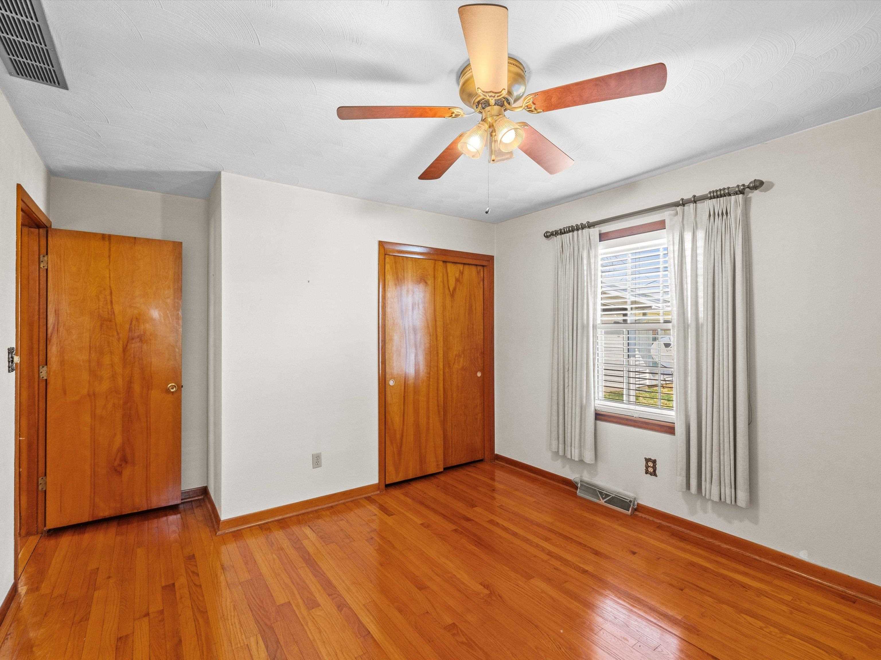3513 Lewis Lane, Owensboro, Kentucky 42301, 3 Bedrooms Bedrooms, ,1 BathroomBathrooms,Single Family Residence,For Sale,Lewis Lane,91879