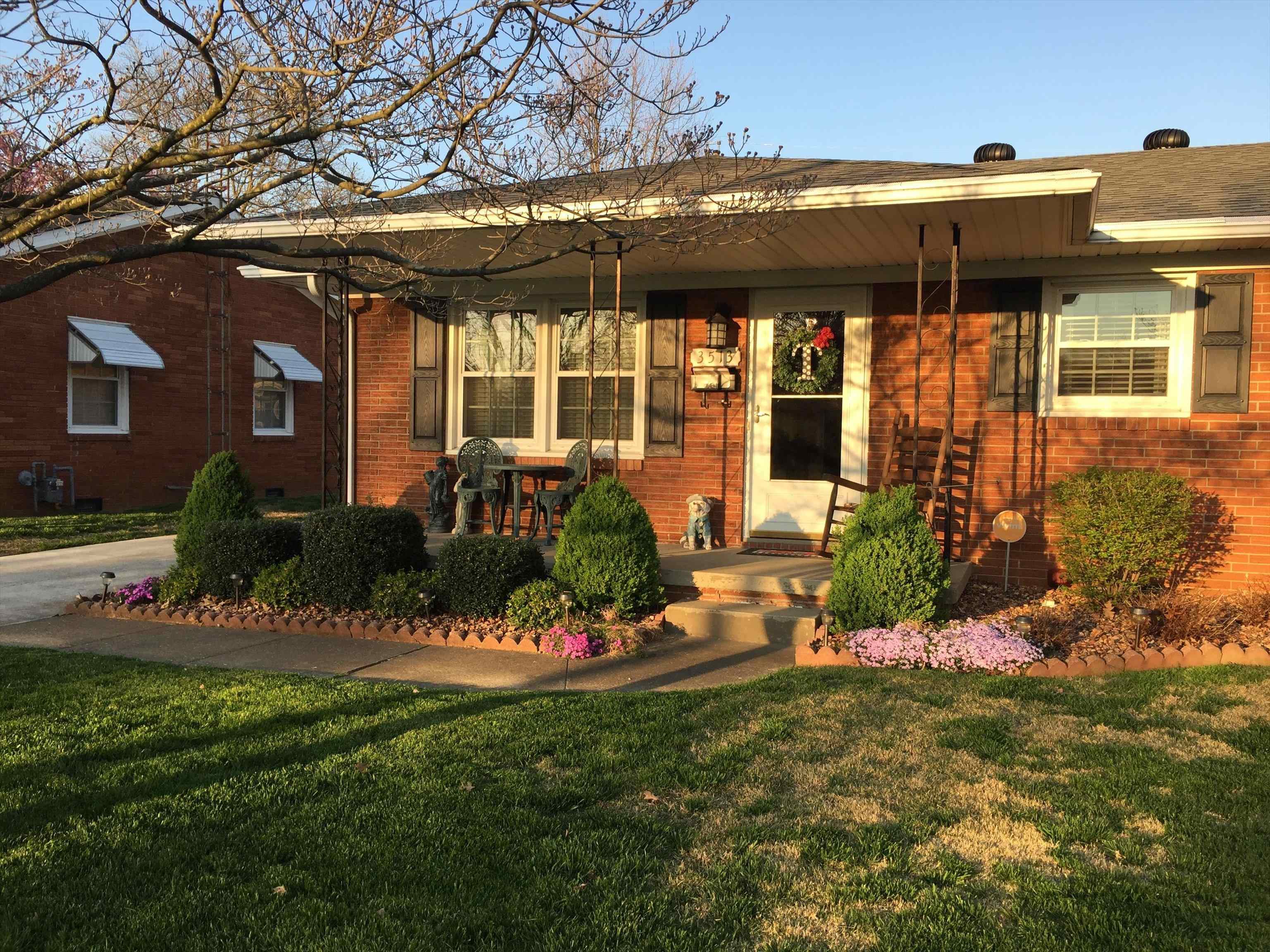 3513 Lewis Lane, Owensboro, Kentucky 42301, 3 Bedrooms Bedrooms, ,1 BathroomBathrooms,Single Family Residence,For Sale,Lewis Lane,91879
