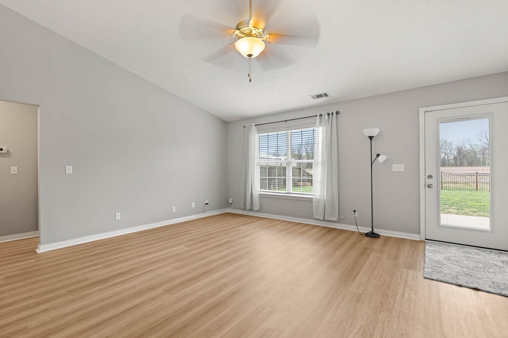 508 Camden Circle, Owensboro, Kentucky 42301, 3 Bedrooms Bedrooms, ,2 BathroomsBathrooms,Single Family Residence,For Sale,Camden Circle,91888