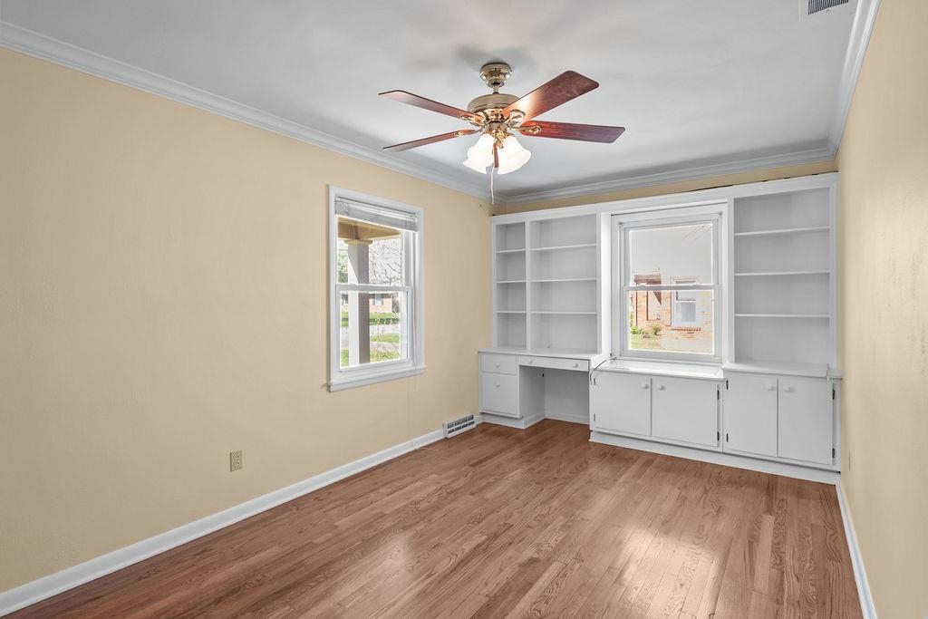 2005 York Drive, Owensboro, Kentucky 42301, 3 Bedrooms Bedrooms, ,2 BathroomsBathrooms,Single Family Residence,For Sale,York Drive,91891