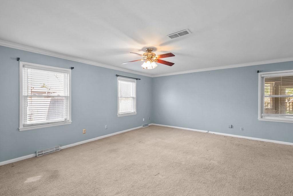 2005 York Drive, Owensboro, Kentucky 42301, 3 Bedrooms Bedrooms, ,2 BathroomsBathrooms,Single Family Residence,For Sale,York Drive,91891