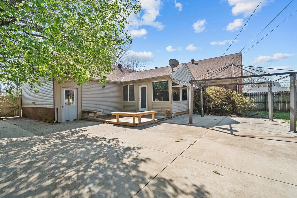 2005 York Drive, Owensboro, Kentucky 42301, 3 Bedrooms Bedrooms, ,2 BathroomsBathrooms,Single Family Residence,For Sale,York Drive,91891