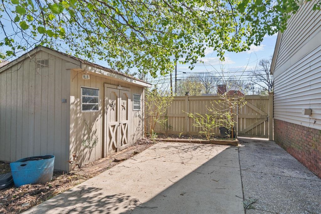 2005 York Drive, Owensboro, Kentucky 42301, 3 Bedrooms Bedrooms, ,2 BathroomsBathrooms,Single Family Residence,For Sale,York Drive,91891