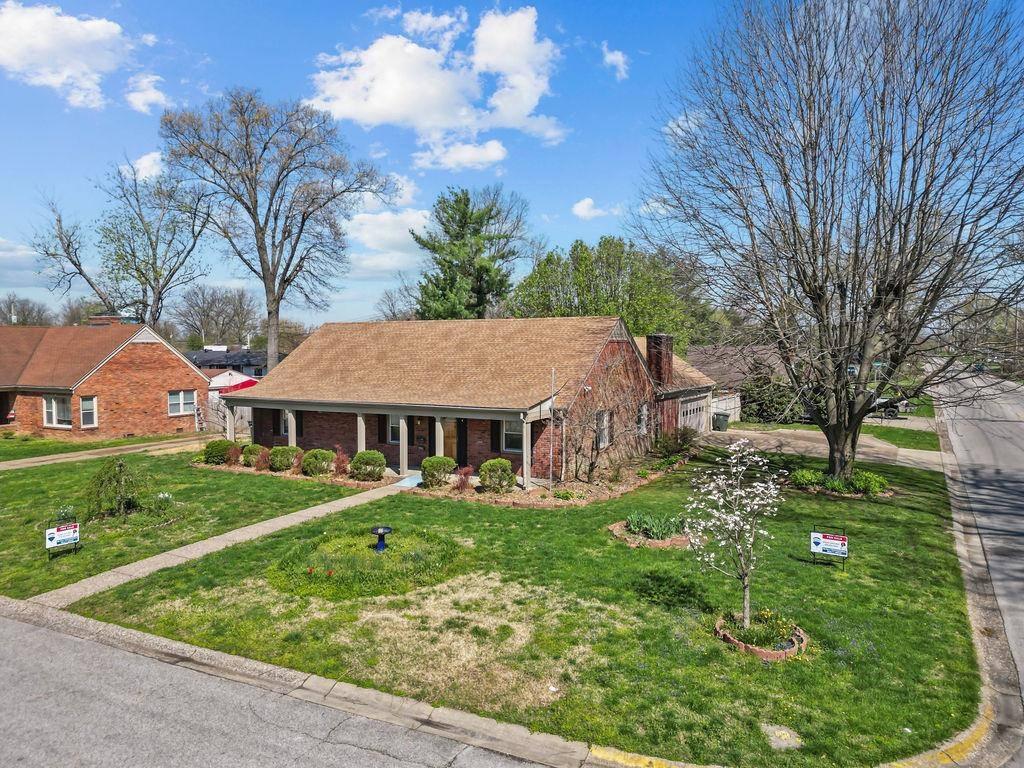 2005 York Drive, Owensboro, Kentucky 42301, 3 Bedrooms Bedrooms, ,2 BathroomsBathrooms,Single Family Residence,For Sale,York Drive,91891